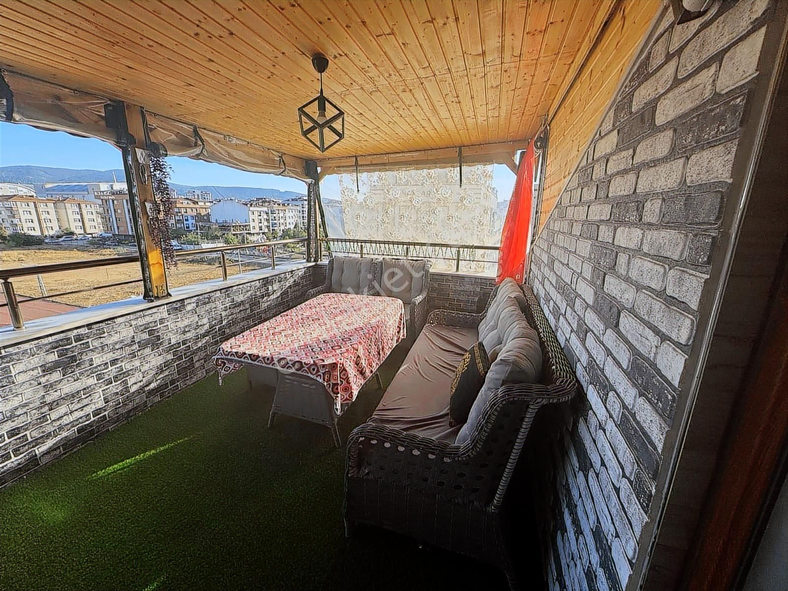 Sultanbeylinin Göbeğinde Üstdübleks - Görsel 29