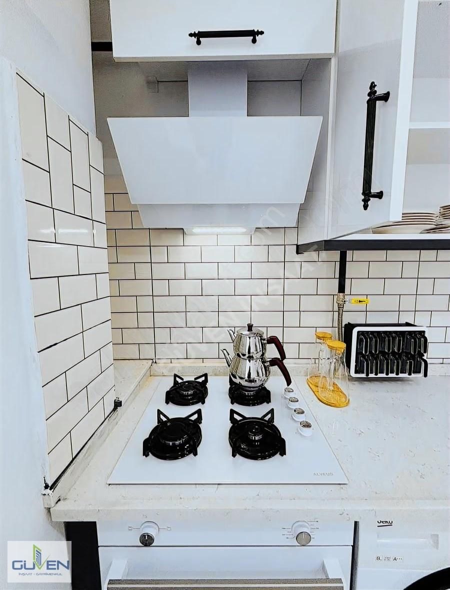 Güven'den İstasyon'da Servislere Yakın Full Eşyalı Ara Kat 1+1ev - Görsel 14