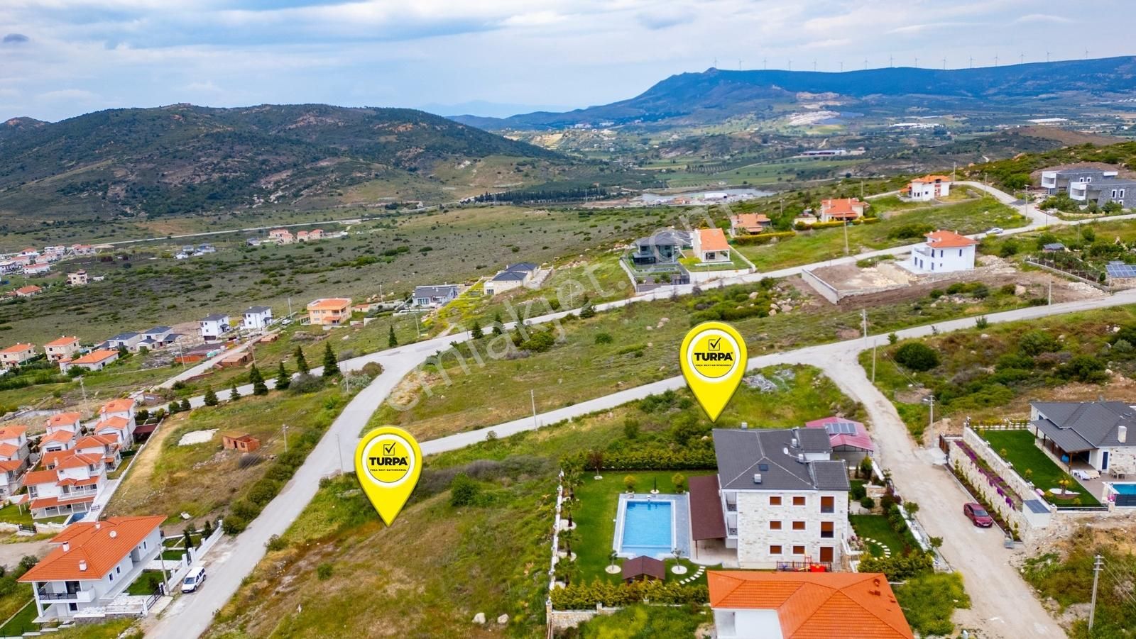 Foçaköyde Satılık 6 Villalık Köşe Arsa - Görsel 17