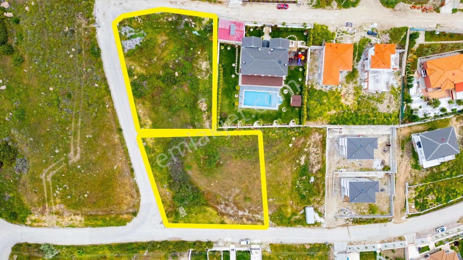 Foçaköyde Satılık 6 Villalık Köşe Arsa - Görsel 12