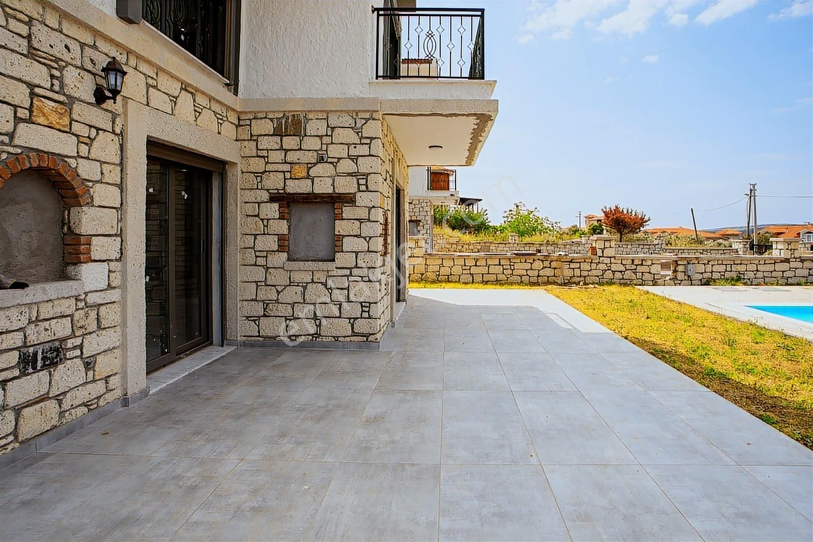 İzmir Foça Foçaköyde Satılık 6+1 Lüks Villa - Görsel 17