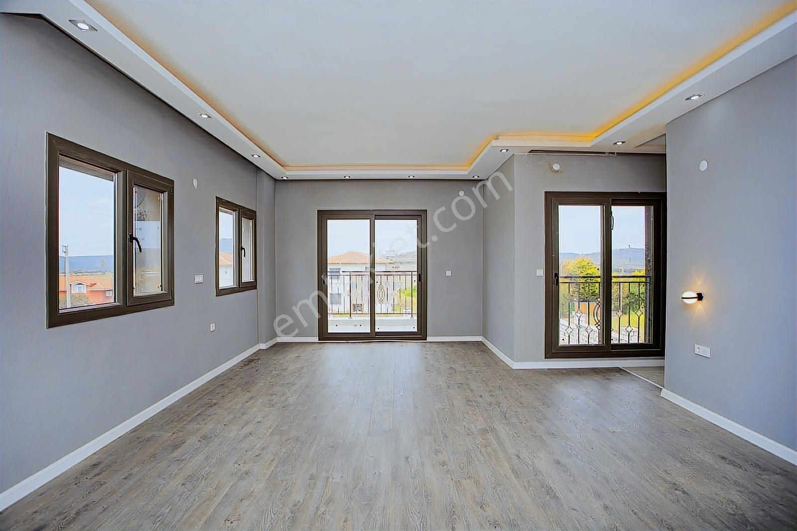 İzmir Foça Foçaköyde Satılık 6+1 Lüks Villa - Görsel 19