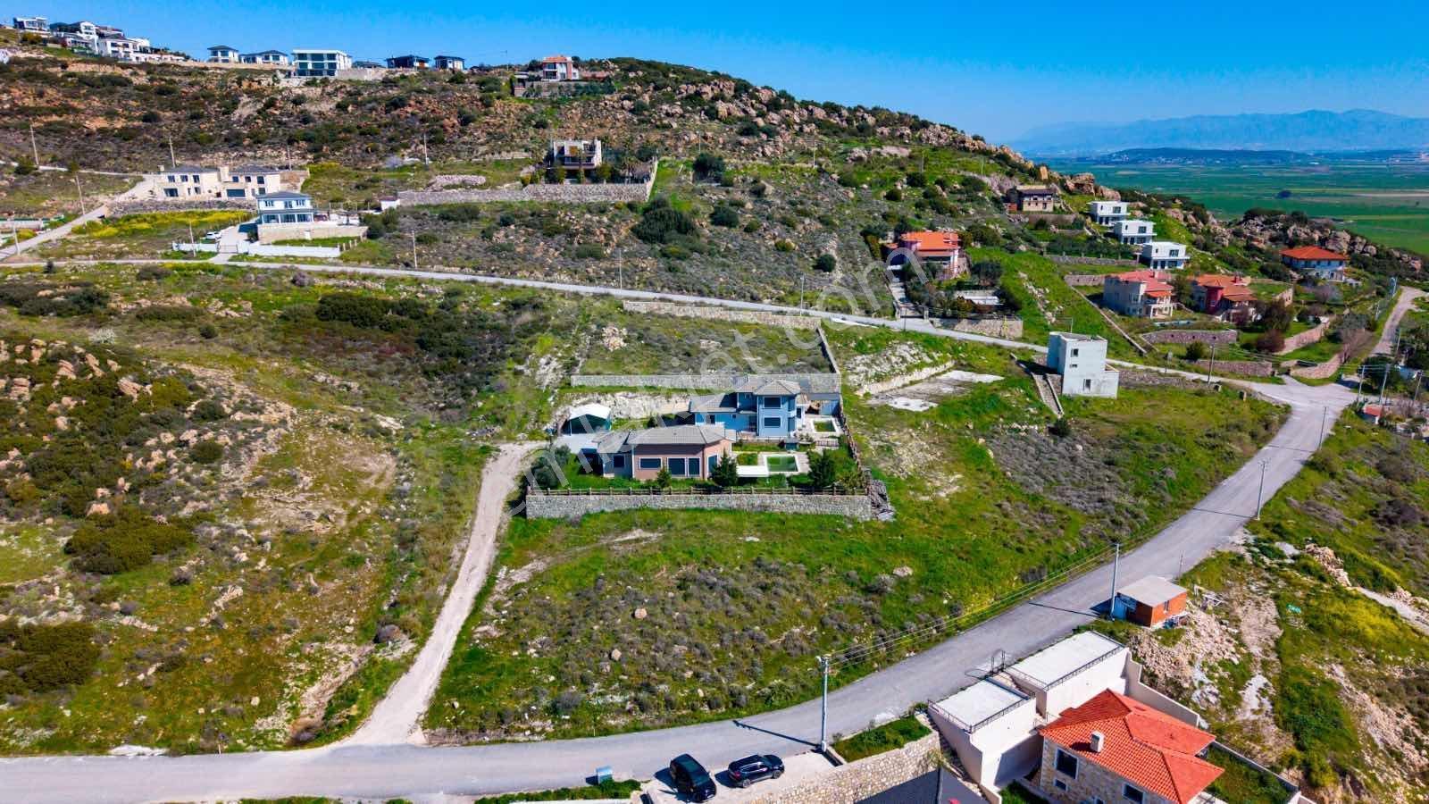 Foçaköyde Denizmanzaralı Köşe Parsel - Görsel 19
