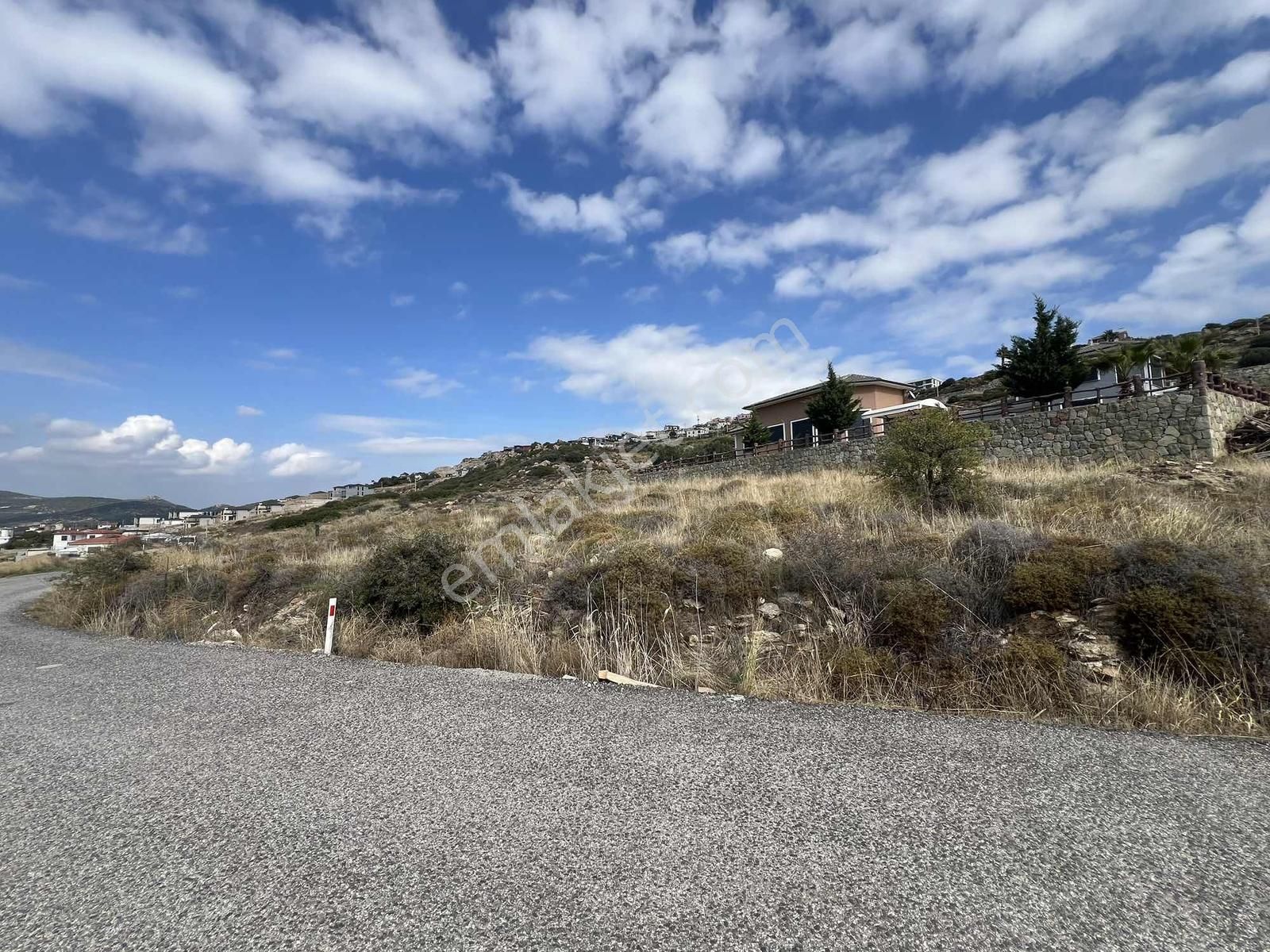 Foçaköyde Denizmanzaralı Köşe Parsel - Görsel 5