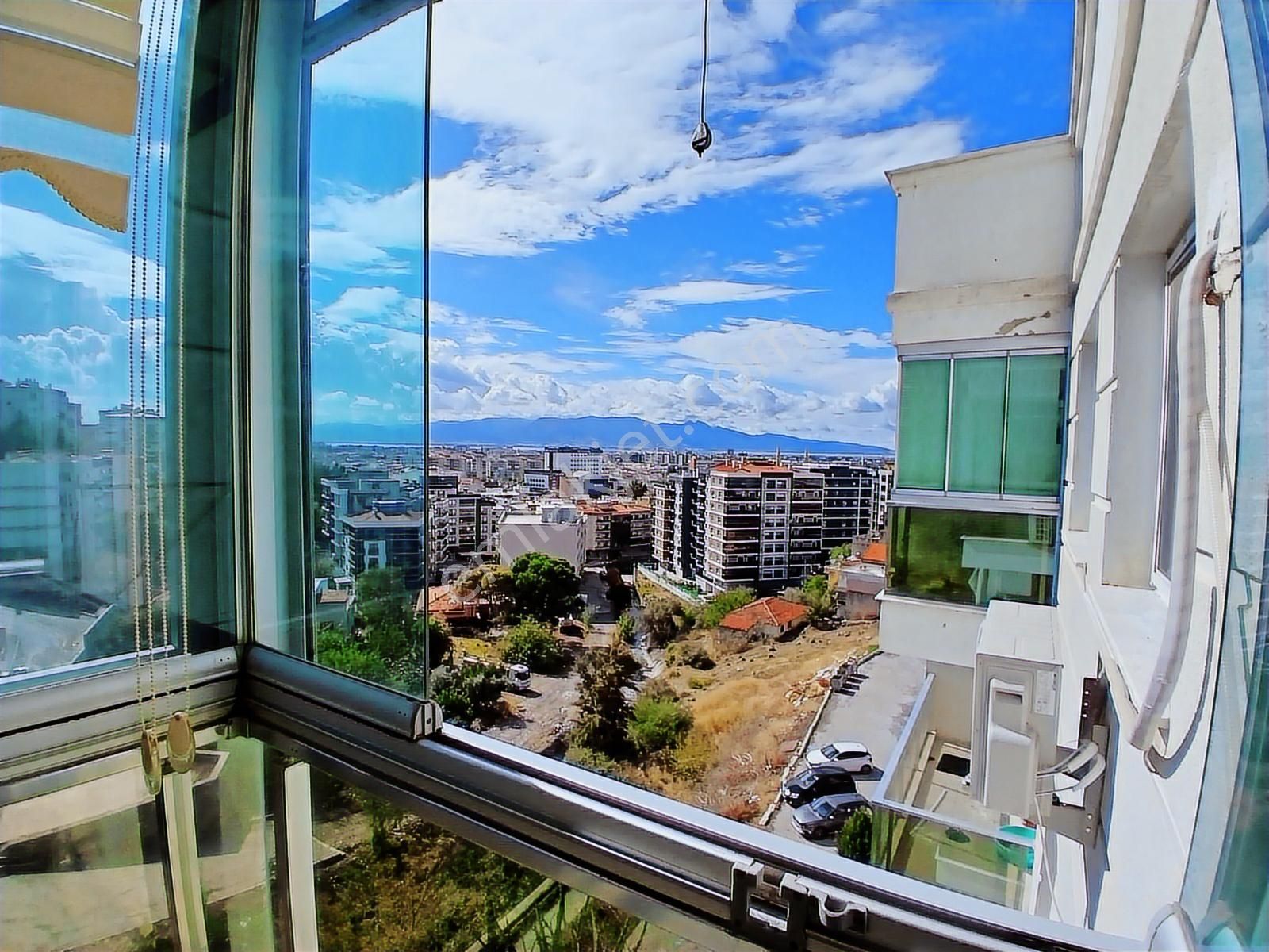 Çiğli Esentepe De Masrafsız 3+1 Satılık Daire