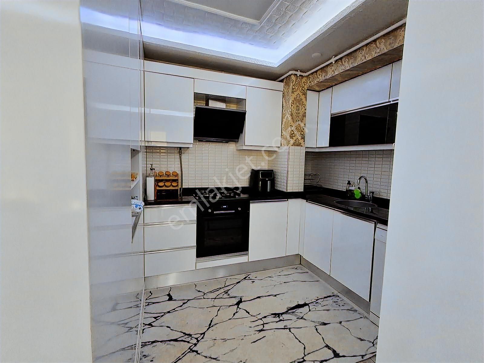 Çiğli Esentepe De Masrafsız 3+1 Satılık Daire - Görsel 28