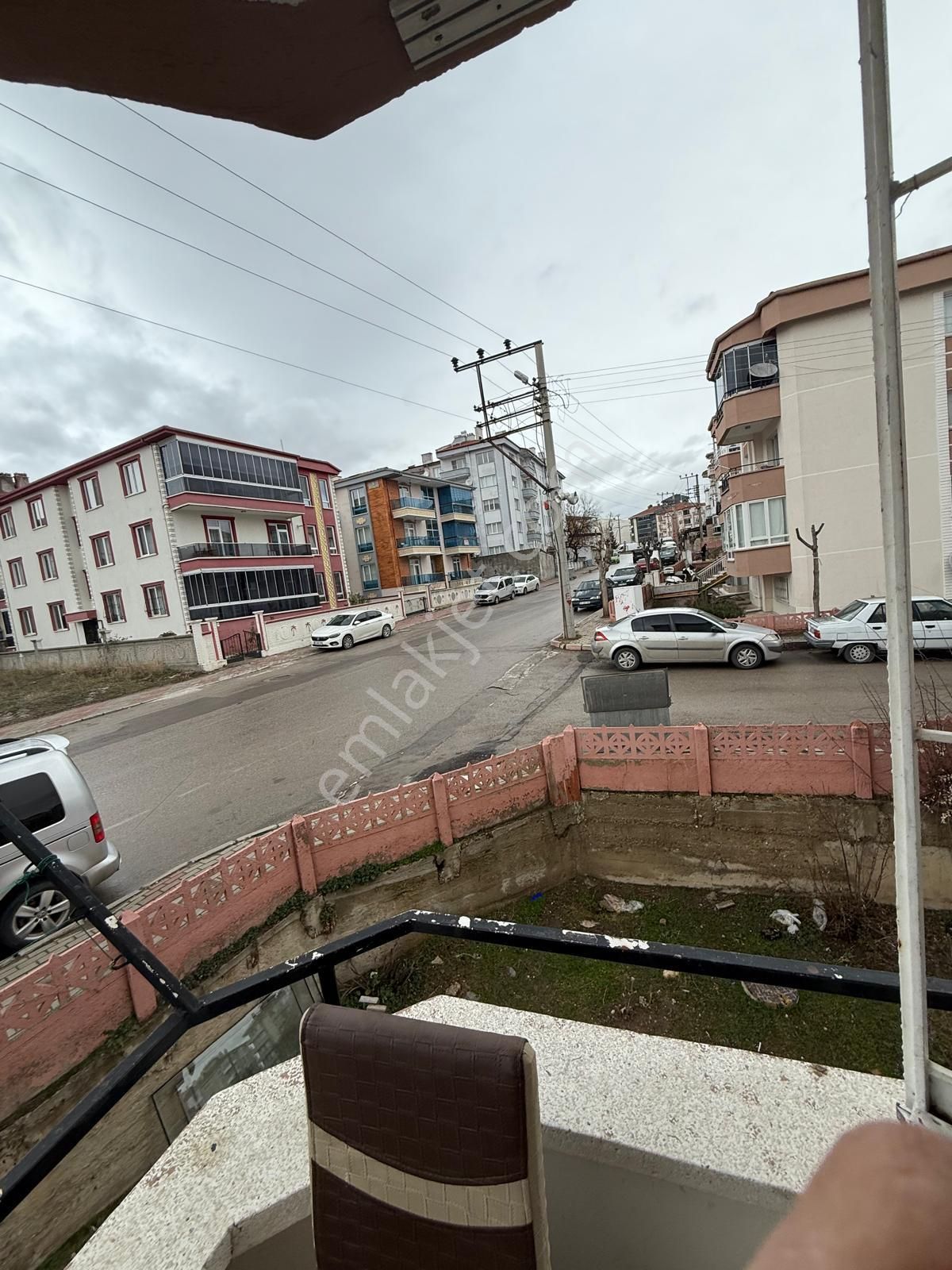 Maraşal Fevzi Çakmak Mahallesi Enderkent Sitesi Anayol Üstü 1. Kat Satılık - Görsel 2