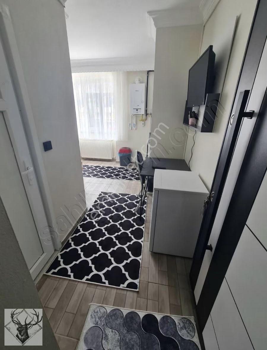 Bekar İçin Uygun Ful Eşyalı Stüdyo Daire (açıklamayı Okuyun Lüt)