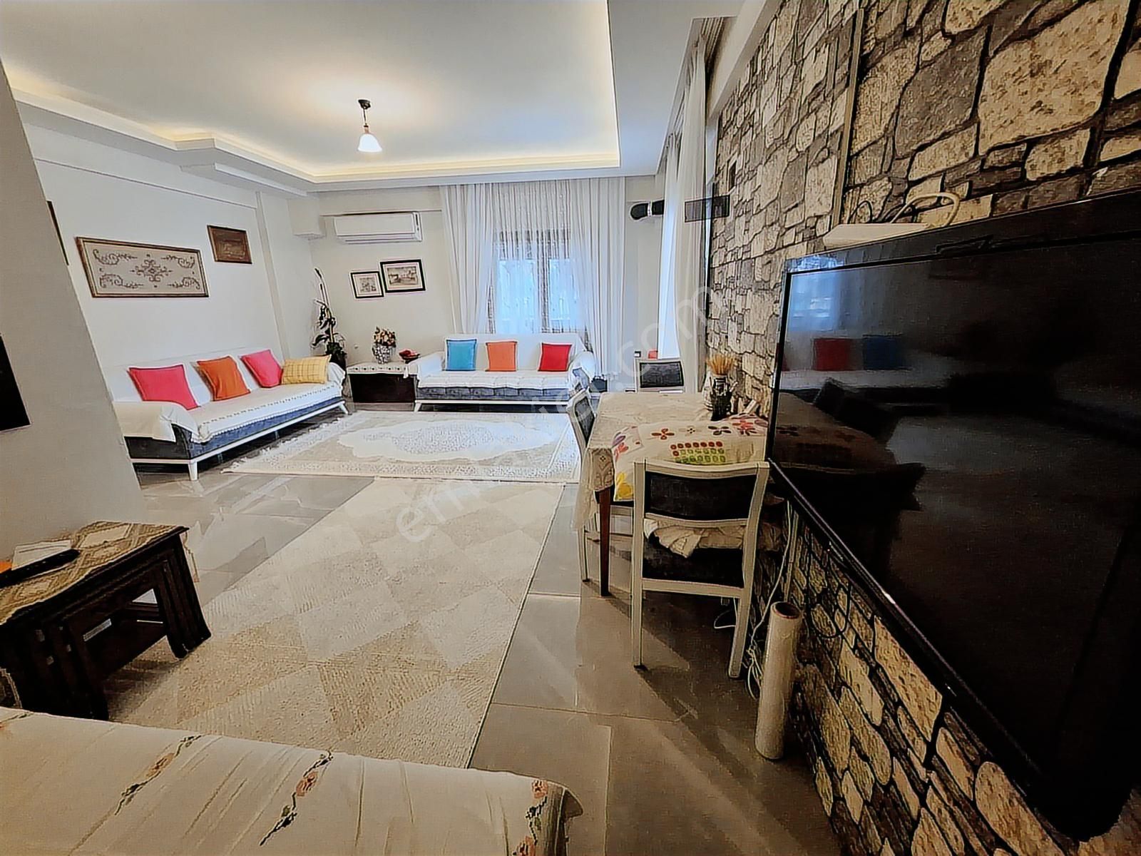 Foça Da Satılık Müstakil Havuzlu Ve Bahçeli Dubleks Villa - Görsel 27