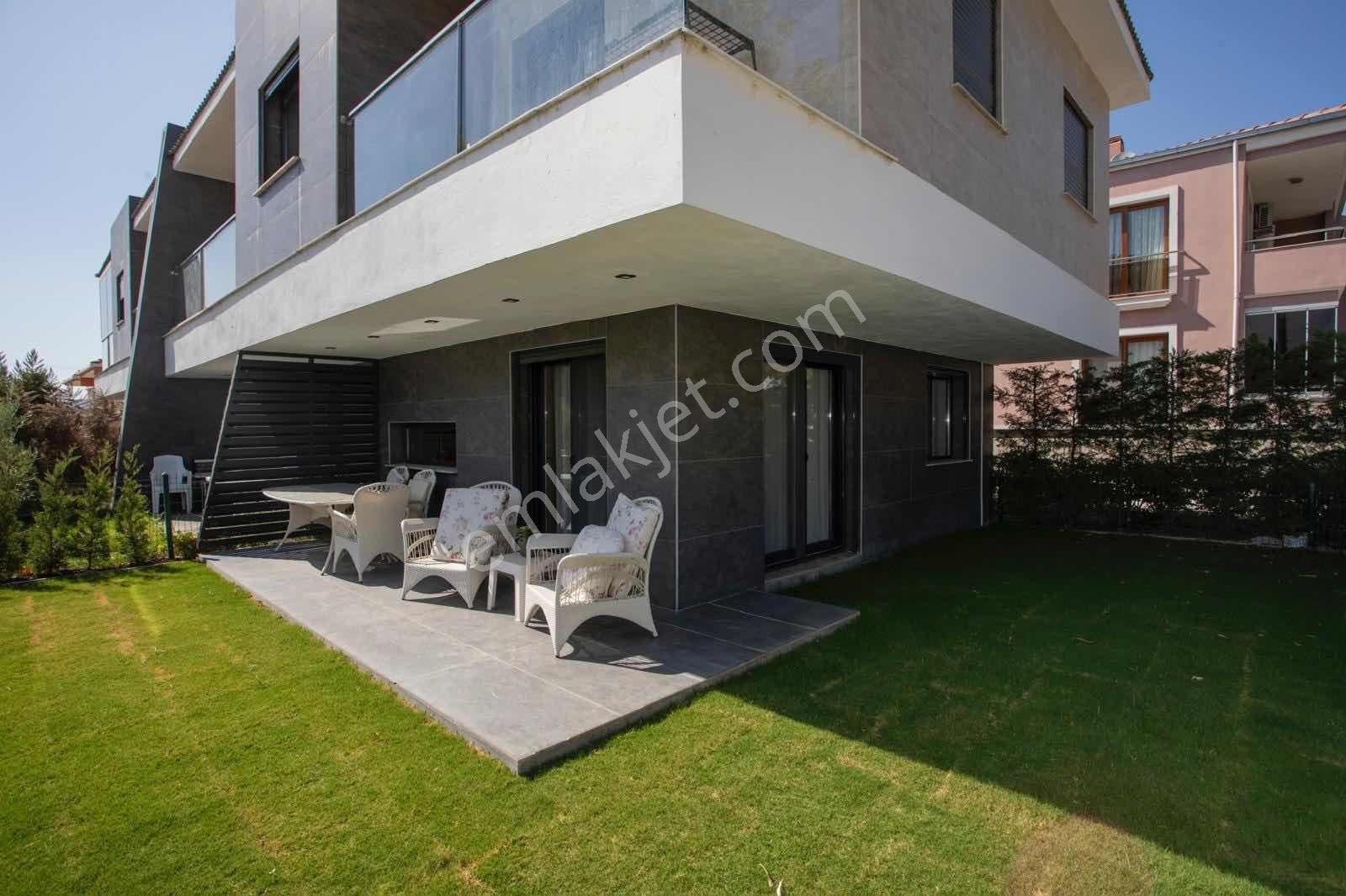 Merkezi Konumlu Müstakil Bahçeli 3+1 Dubleks - Görsel 12