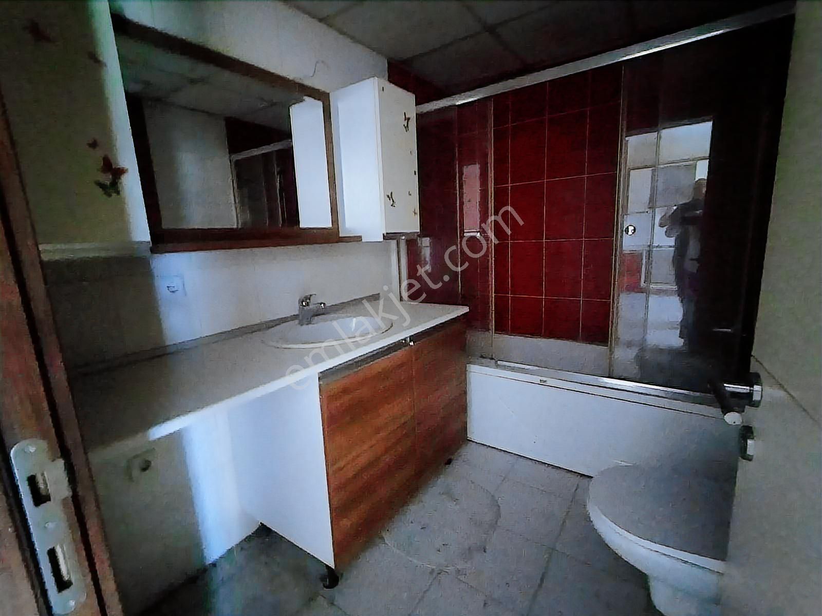 Esenyurt Akevler De 1+1 Balkonlu Site İçinde 80 M2 - Görsel 3