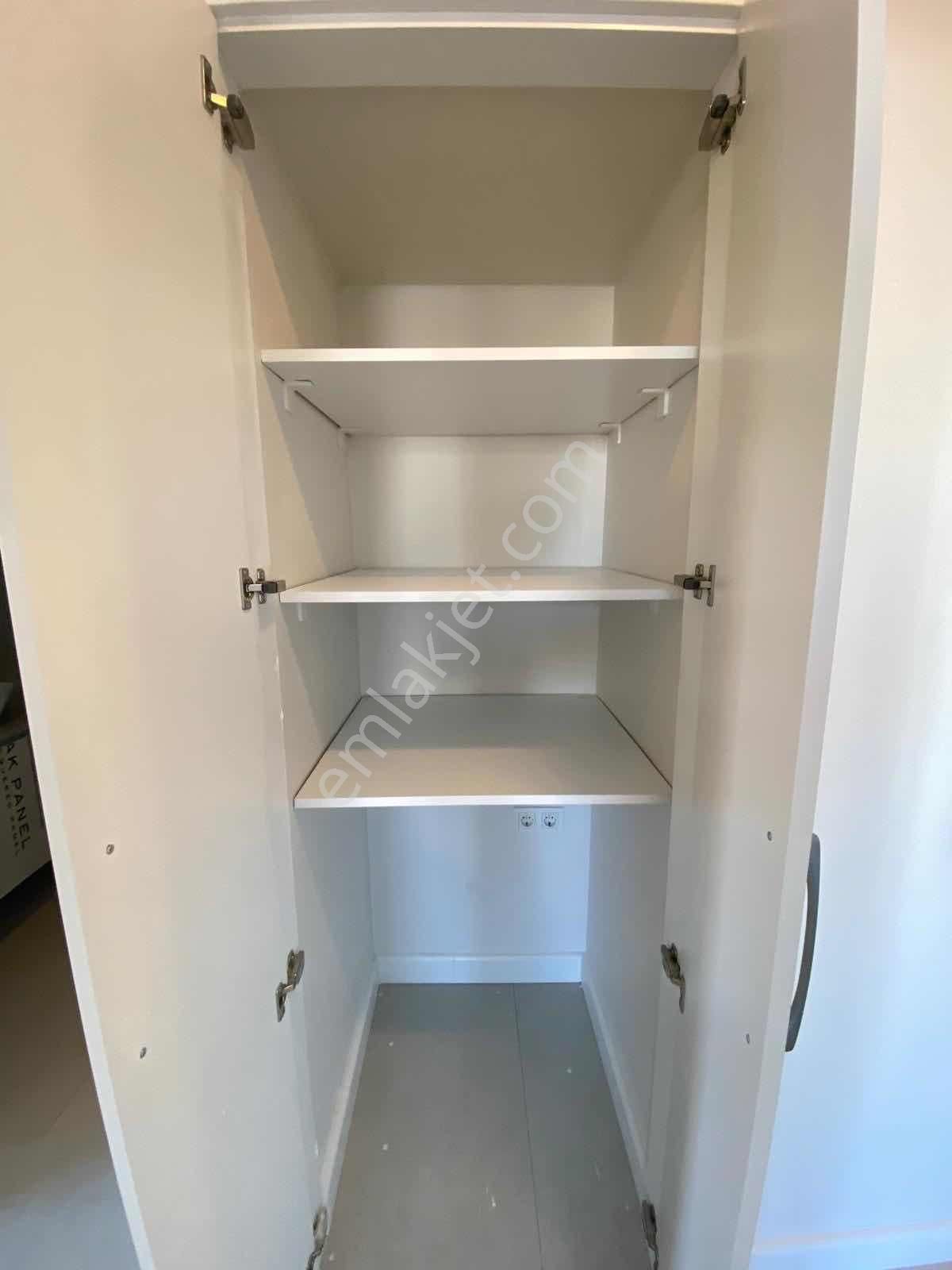 Fenerbahçe Sahilde Sıfır Bina 145 M2 Balkonlu Ebeveynli Lüx 3+1 - Görsel 23