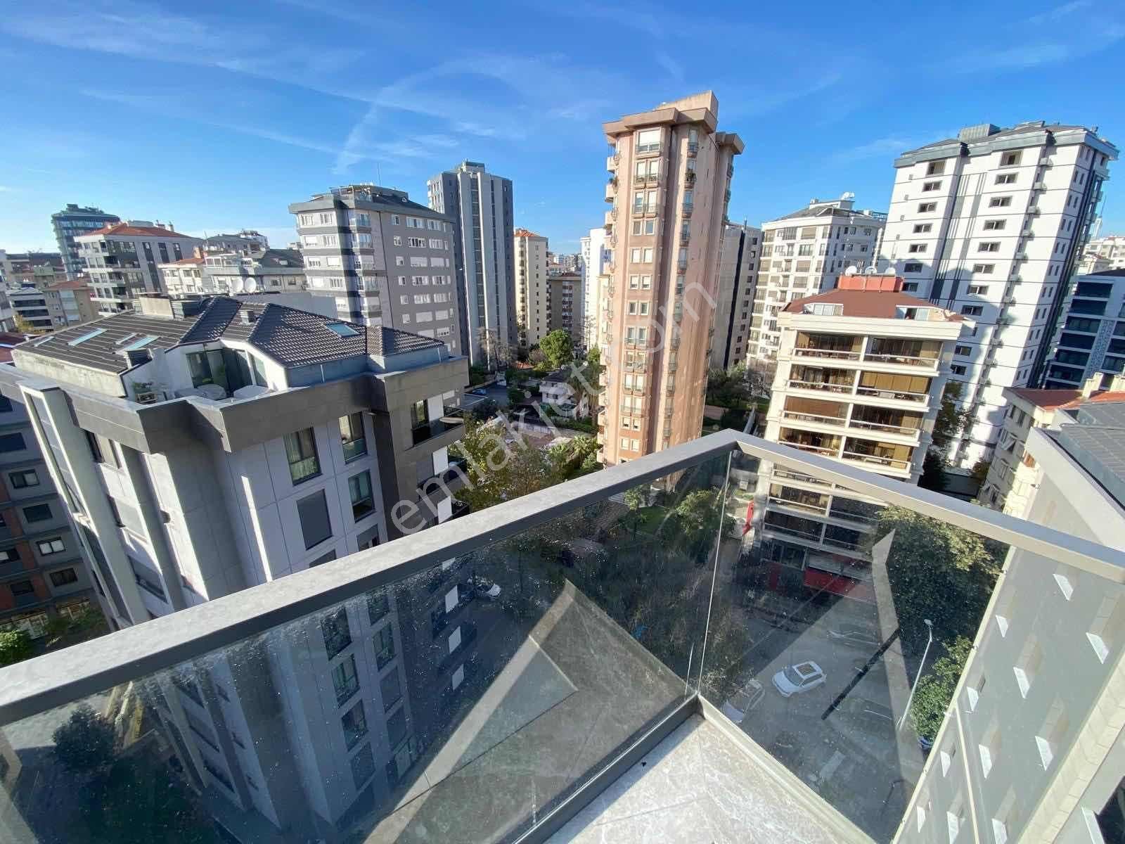 Fenerbahçe Sahilde Sıfır Bina 145 M2 Balkonlu Ebeveynli Lüx 3+1 - Görsel 27