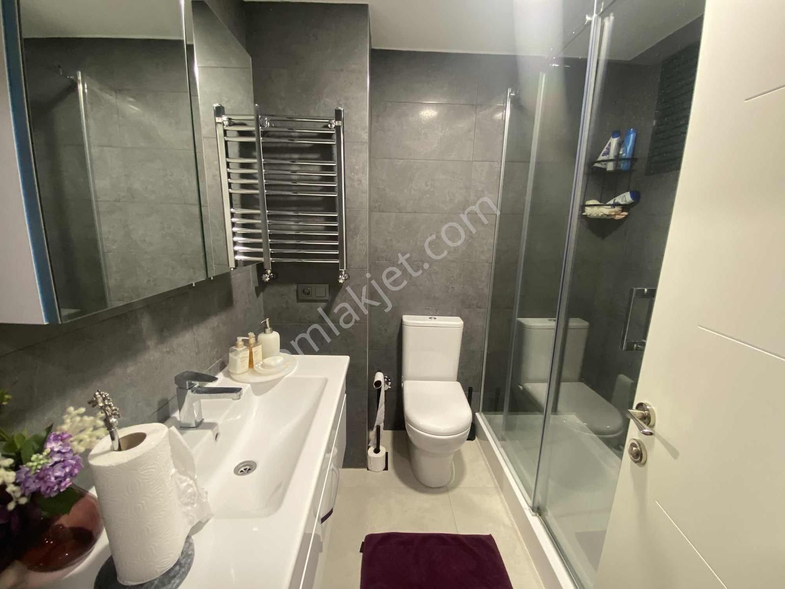 Erenköyde Ethemefendiye 5.binada 140 M2 Ebeveynli Lüx 3+1 Daire - Görsel 32