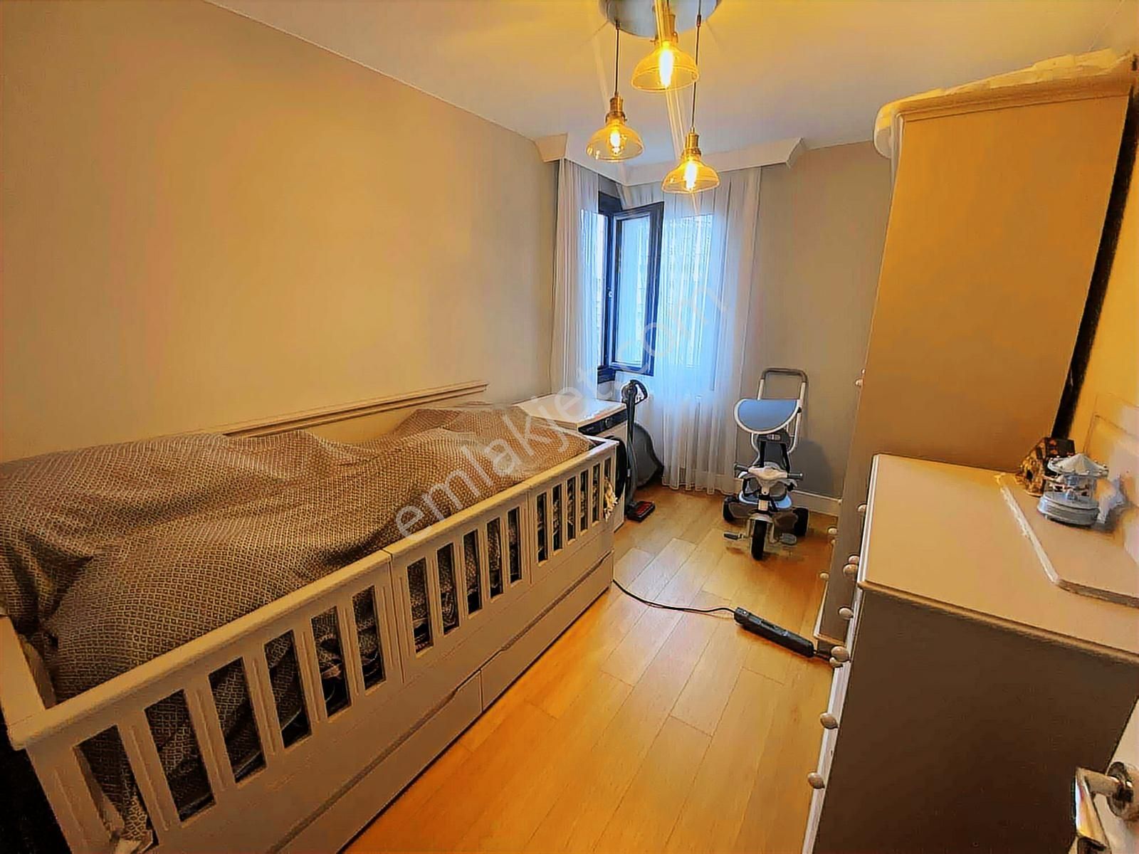 Erenköyde Ethemefendiye 5.binada 140 M2 Ebeveynli Lüx 3+1 Daire - Görsel 6