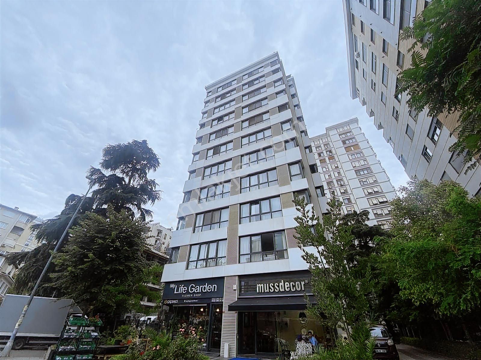 Erenköyde Ethemefendiye 5.binada 140 M2 Ebeveynli Lüx 3+1 Daire - Görsel 35