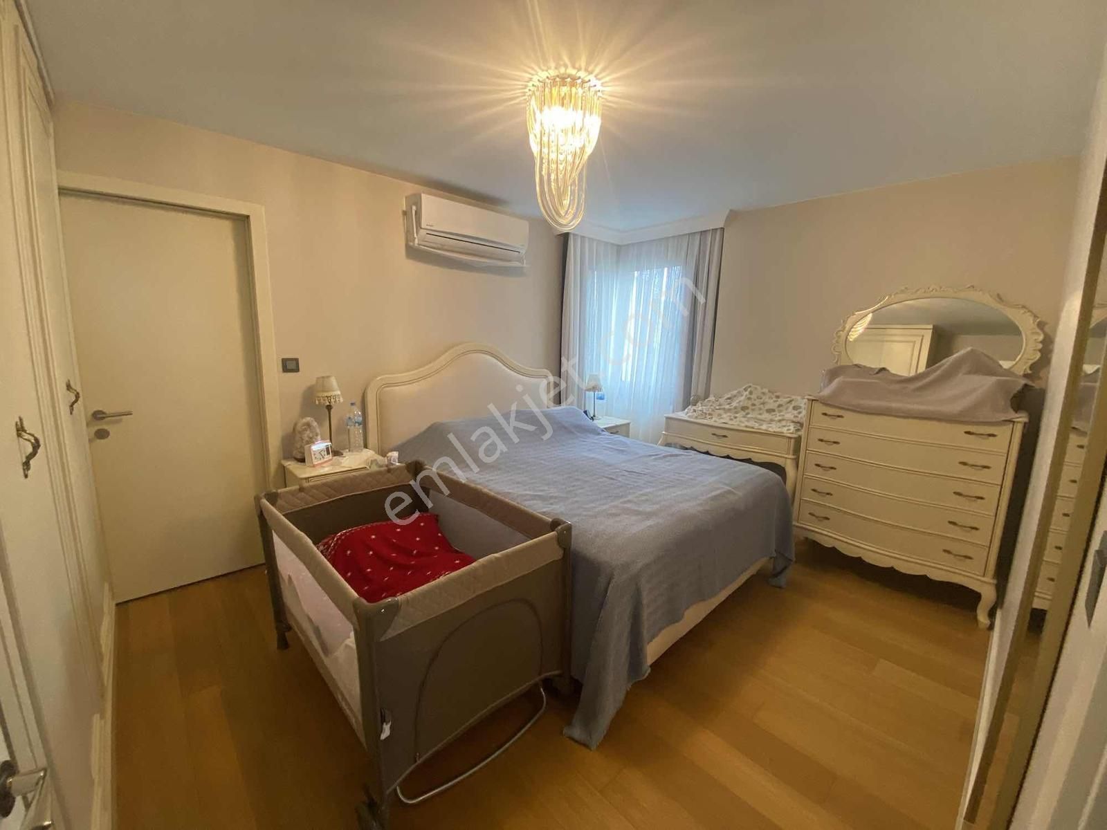 Erenköyde Ethemefendiye 5.binada 140 M2 Ebeveynli Lüx 3+1 Daire - Görsel 7