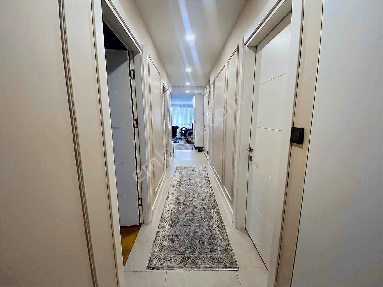 Erenköyde Ethemefendiye 5.binada 140 M2 Ebeveynli Lüx 3+1 Daire - Görsel 30