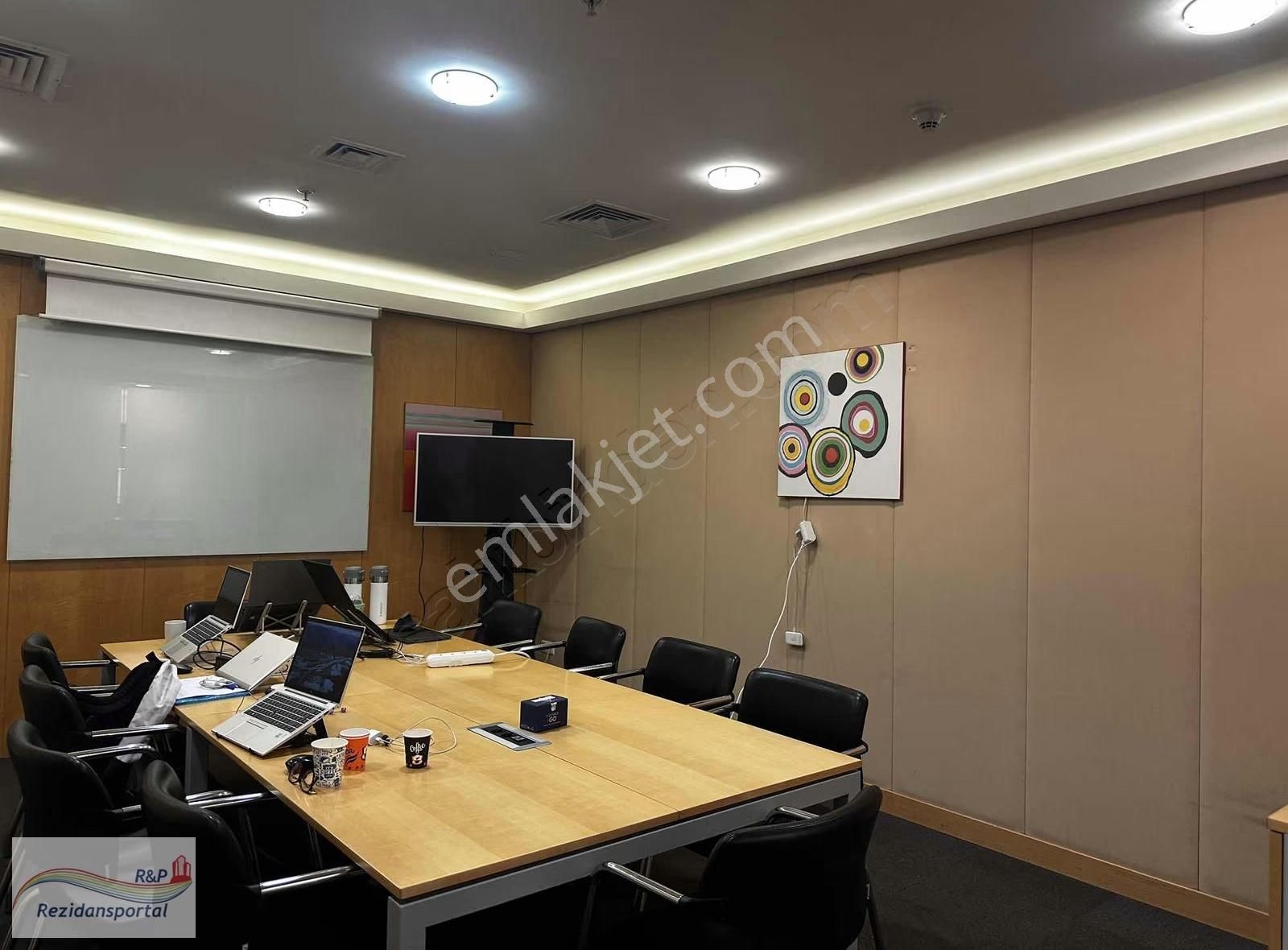Ataşehir Paladium Avm İş Merkezinde Kiralık Ofis - Görsel 26