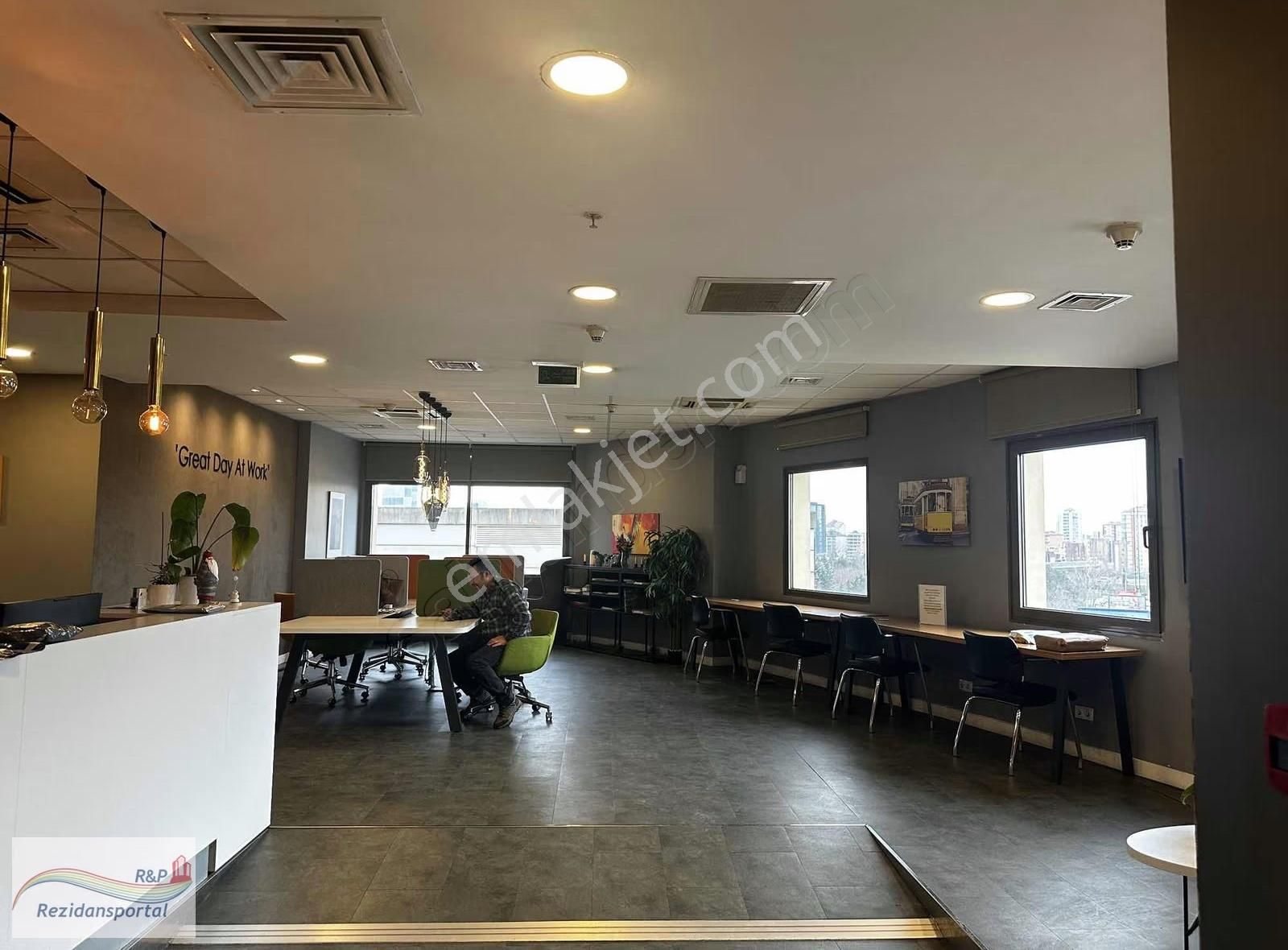 Ataşehir Paladium Avm İş Merkezinde Kiralık Ofis - Görsel 21