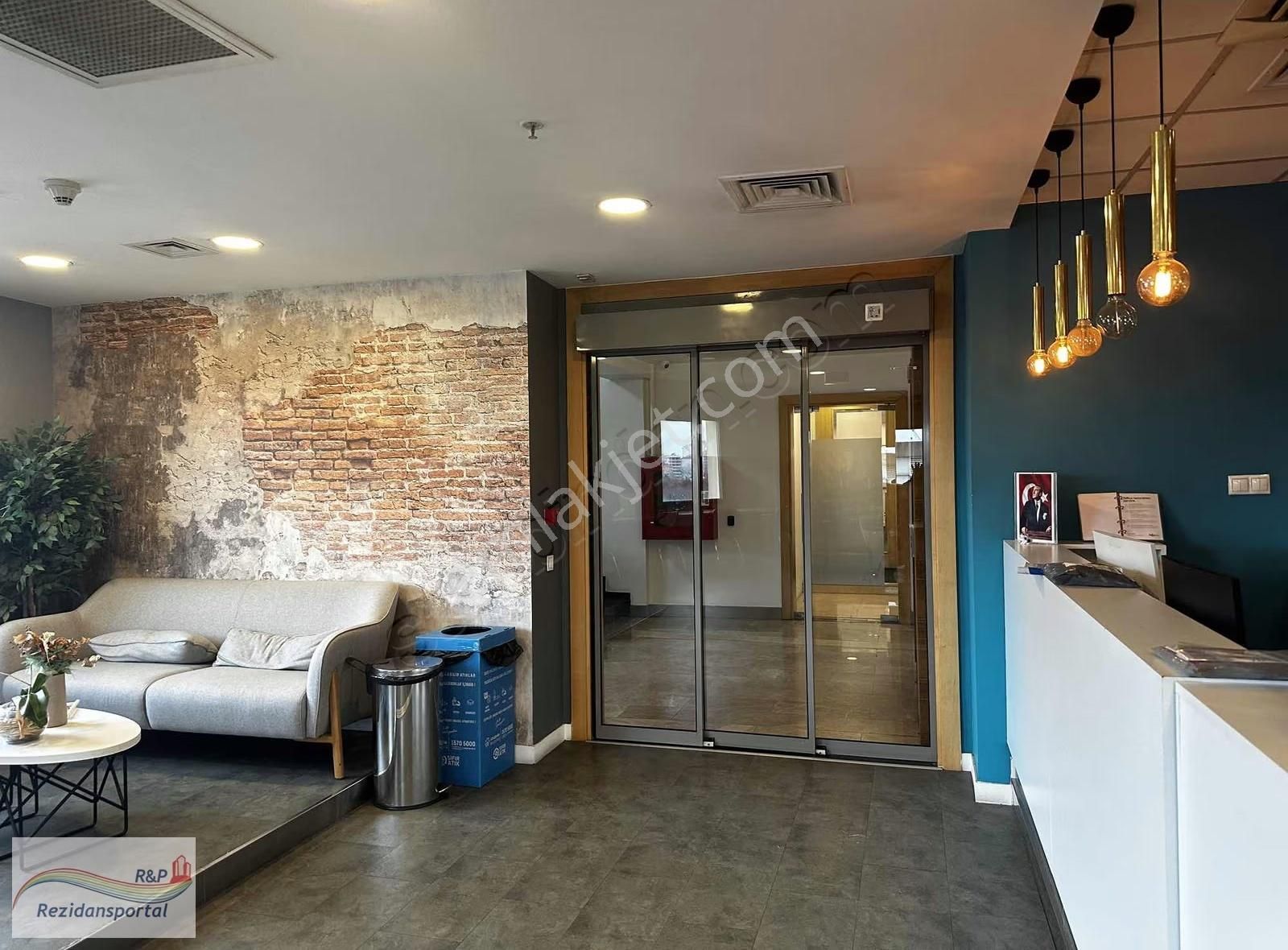 Ataşehir Paladium Avm İş Merkezinde Kiralık Ofis - Görsel 24