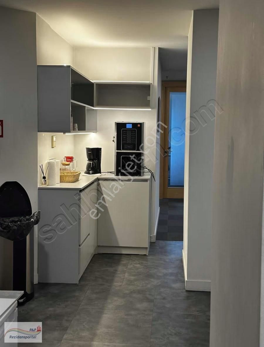 Ataşehir Paladium Avm İş Merkezinde Kiralık Ofis - Görsel 28