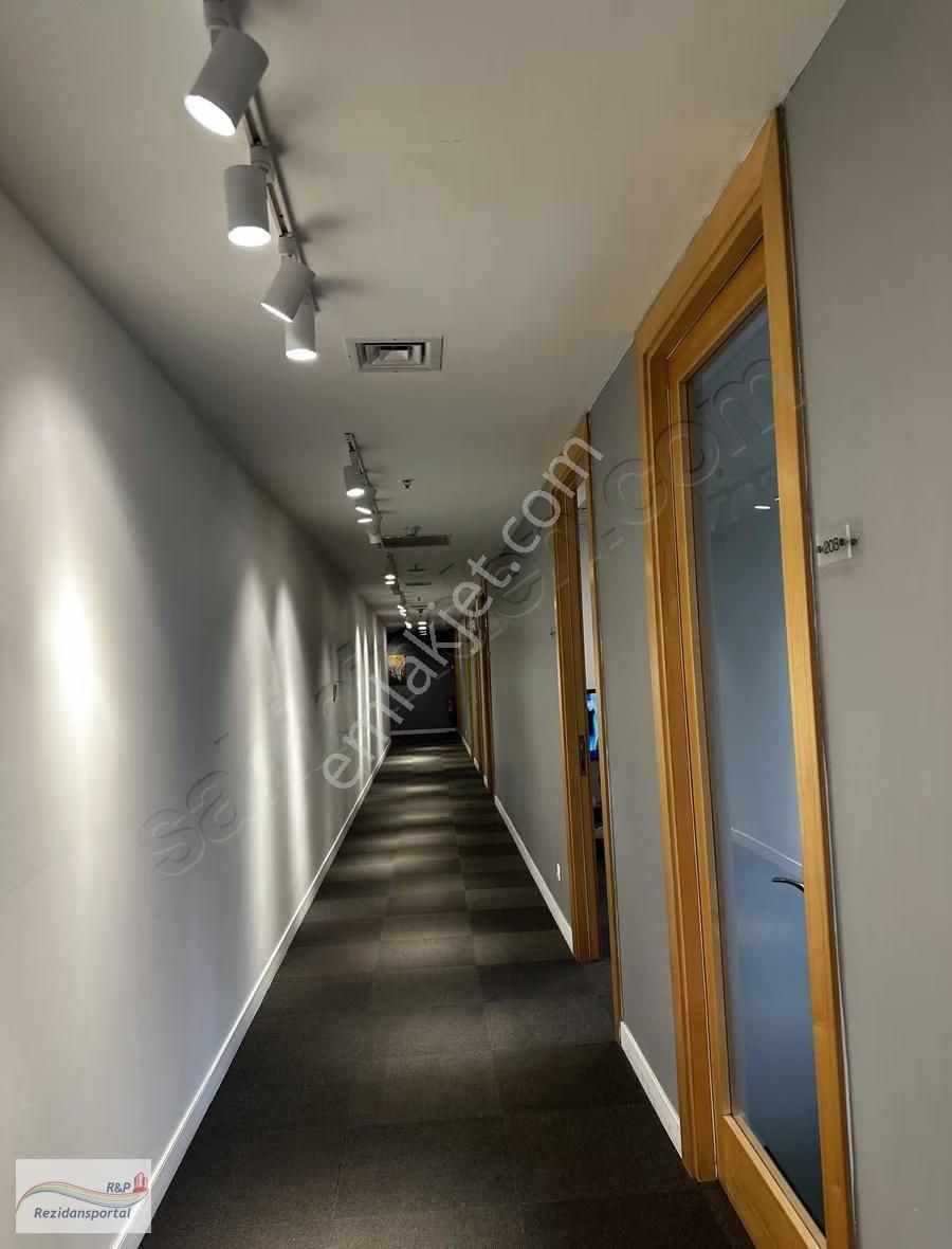 Ataşehir Paladium Avm İş Merkezinde Kiralık Ofis - Görsel 27
