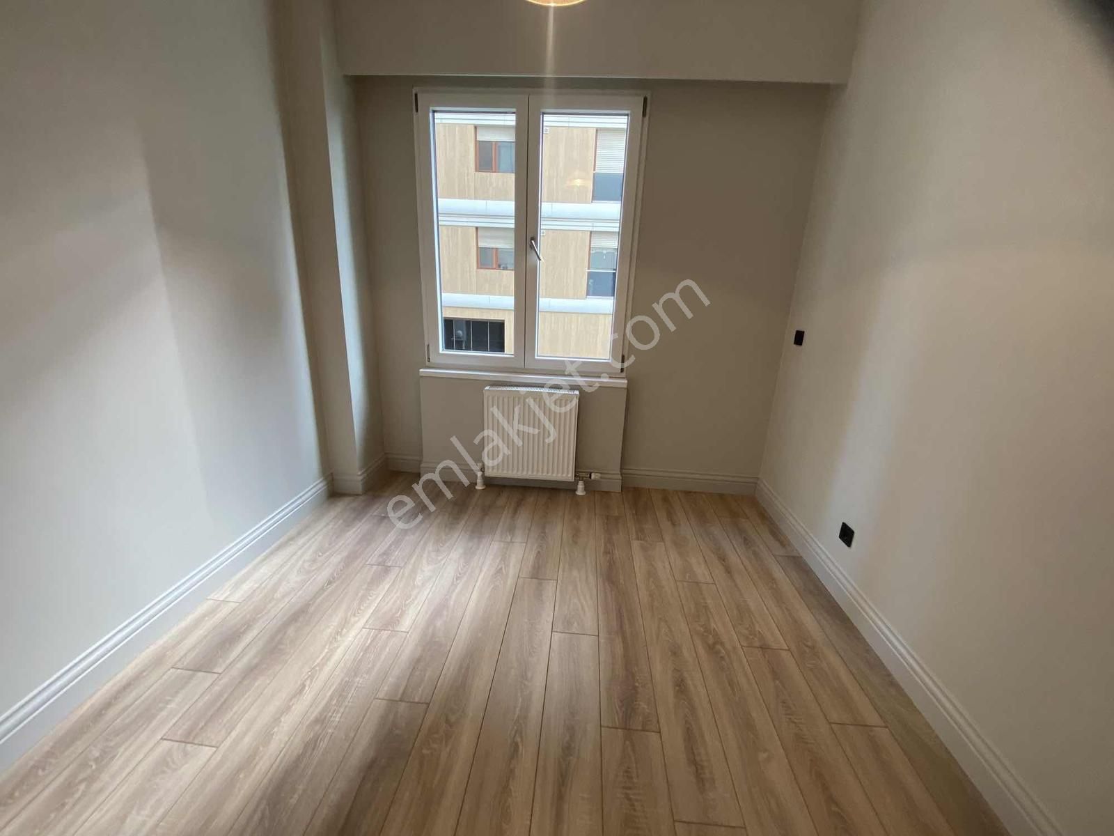 Suadiye Sahilde Denize 2 Adım Güvenlikli Havuzlu 110 M2 Lüx 2+1 - Görsel 5