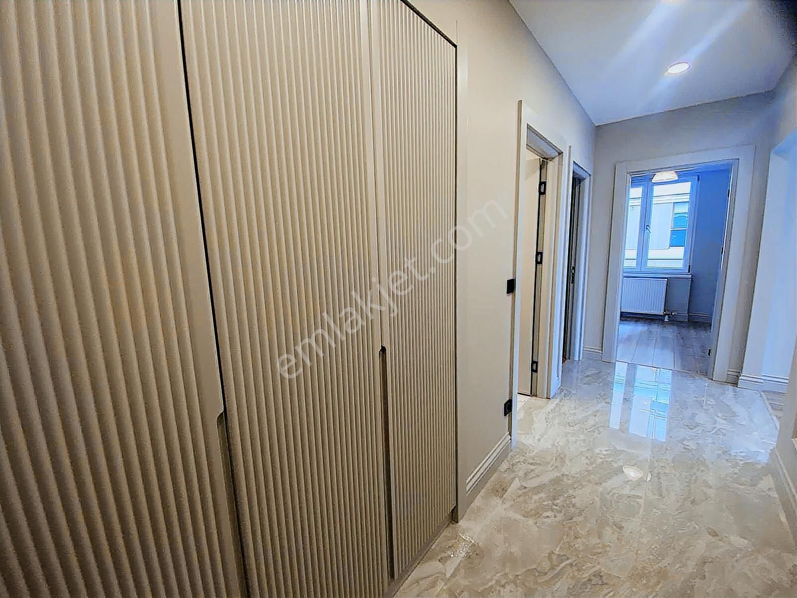 Suadiye Sahilde Denize 2 Adım Güvenlikli Havuzlu 110 M2 Lüx 2+1 - Görsel 21