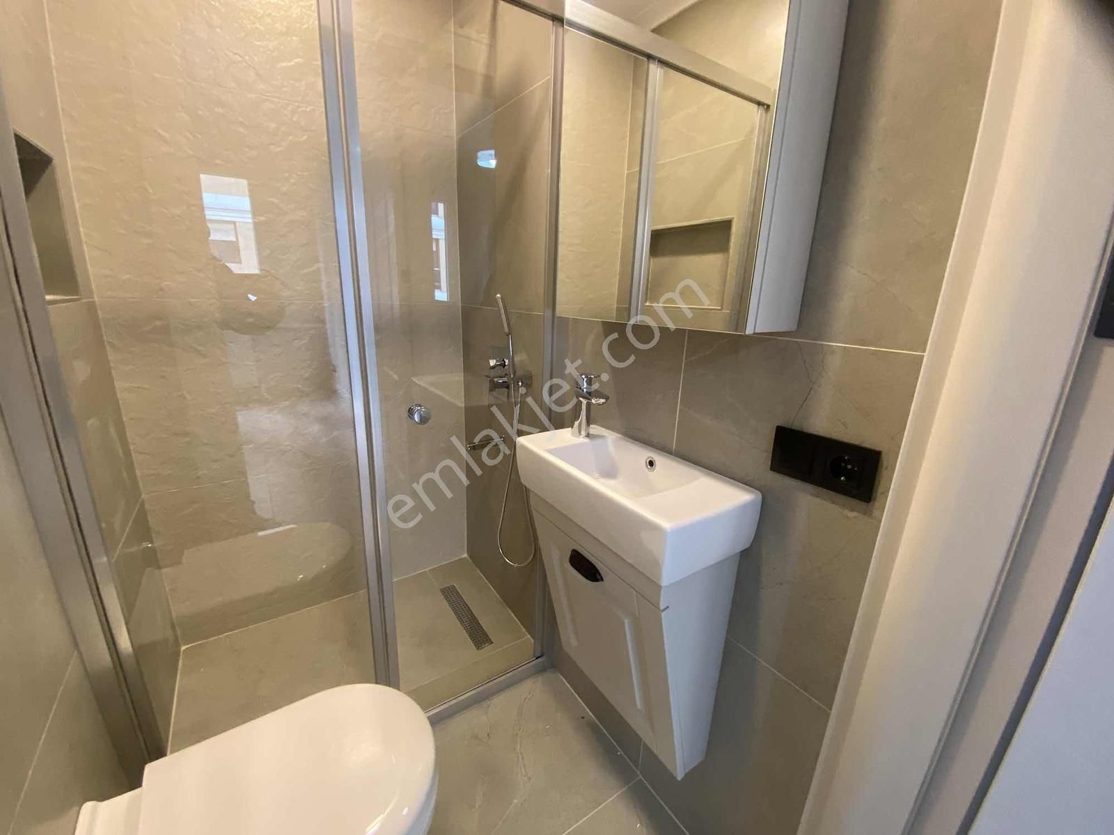 Suadiye Sahilde Denize 2 Adım Güvenlikli Havuzlu 110 M2 Lüx 2+1 - Görsel 17