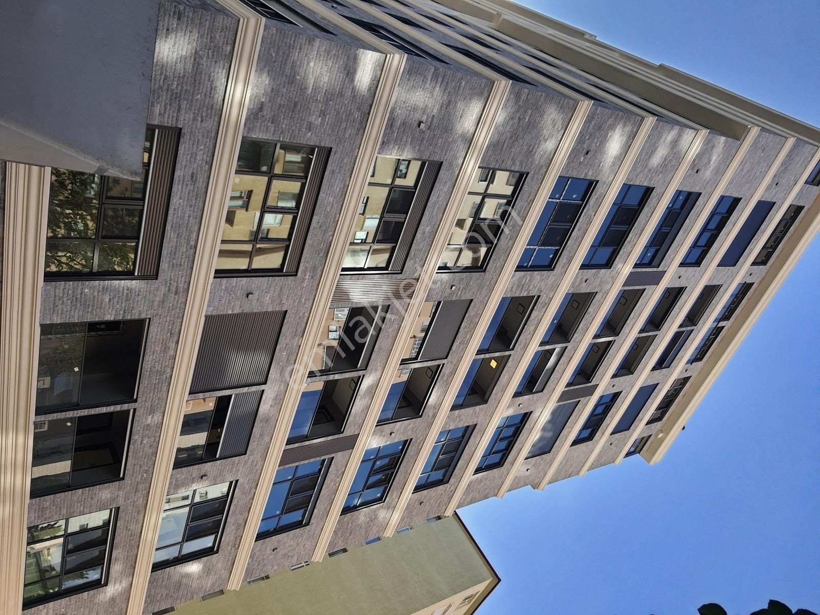 Bağdat Caddesine 600 Metre Balkonlu 2 Yıllık 105 M² Net Satılık