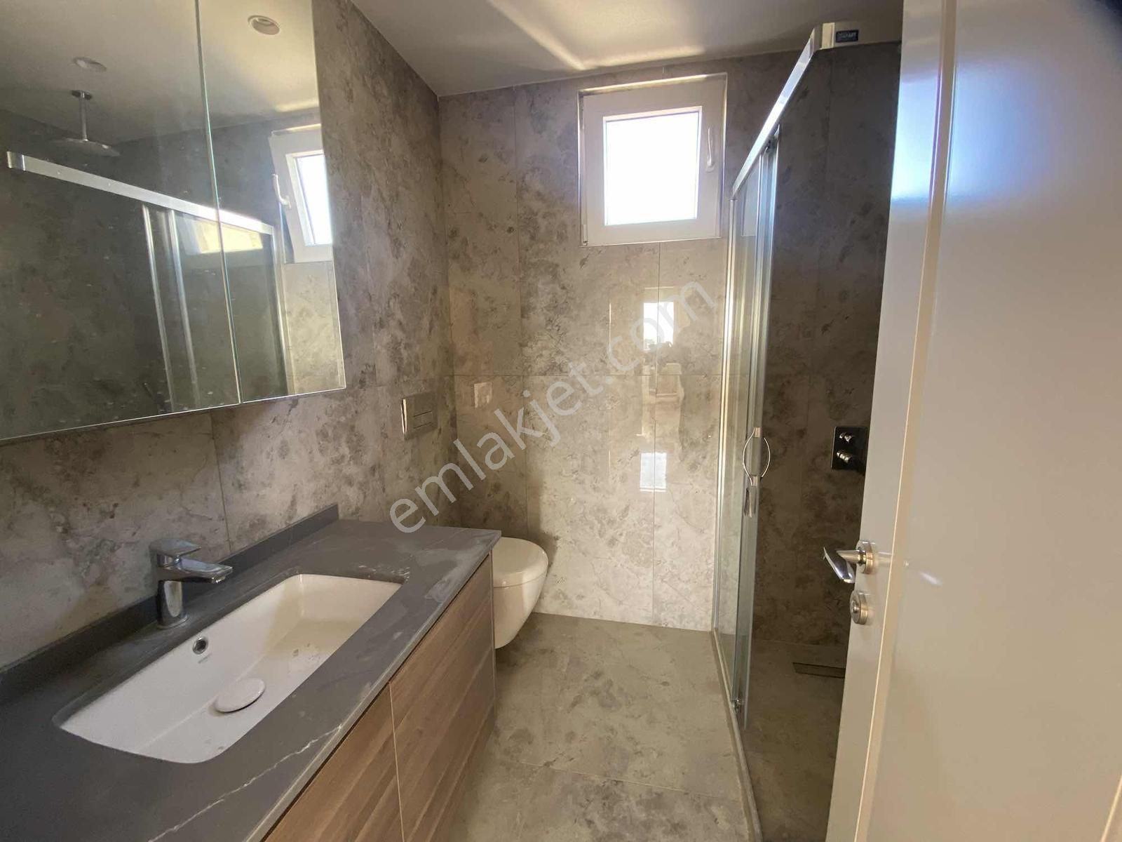 Çiftehavuzlar'da Bağdat Caddesi 2 Adım Sıfır Bina 135 M2 Lüx 3+1 - Görsel 26