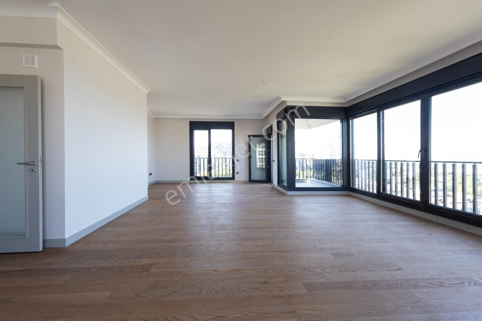 Fenerbahçe'de Deniz Ve Yat Limanı Man. 380m2 Katta Tek Sıfır - Görsel 28