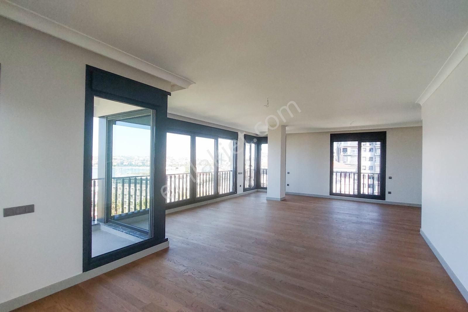 Fenerbahçe'de Deniz Ve Yat Limanı Man. 380m2 Katta Tek Sıfır - Görsel 29