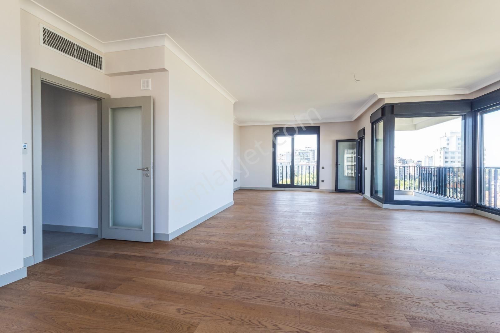 Fenerbahçe'de Deniz Ve Yat Limanı Man. 380m2 Katta Tek Sıfır - Görsel 19