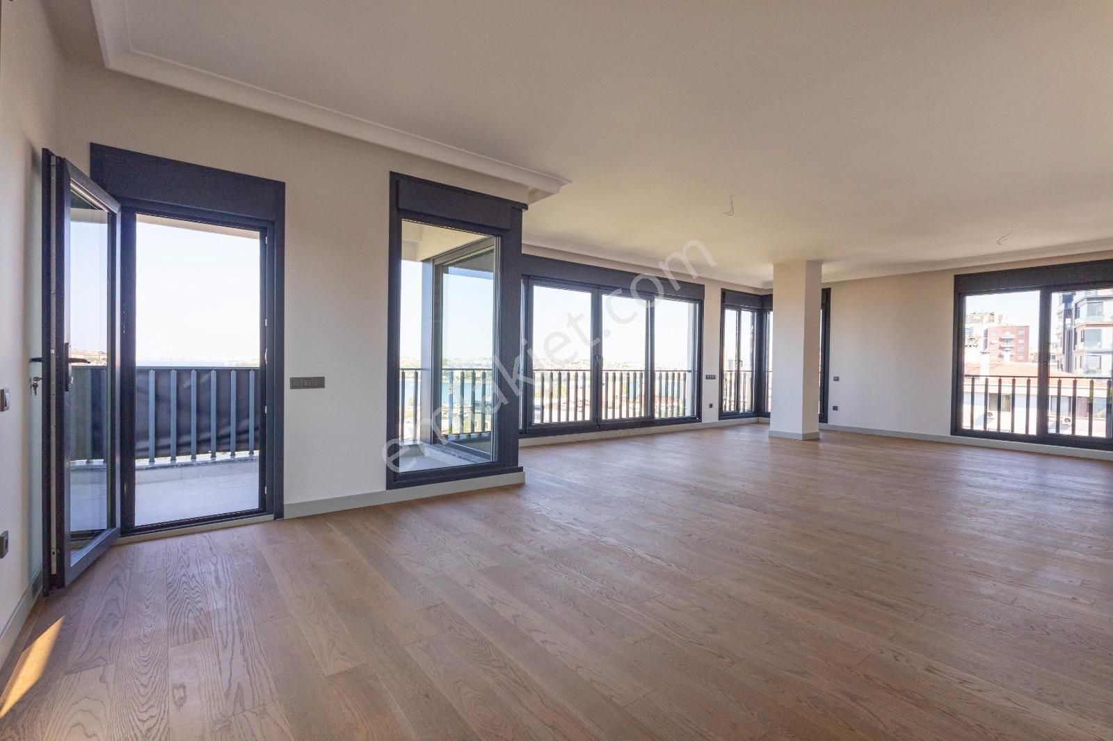 Fenerbahçe'de Deniz Ve Yat Limanı Man. 380m2 Katta Tek Sıfır - Görsel 7