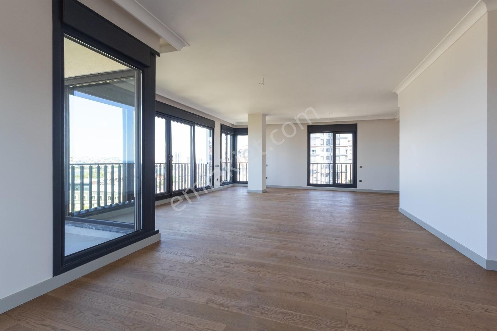 Fenerbahçe'de Deniz Ve Yat Limanı Man. 380m2 Katta Tek Sıfır - Görsel 20