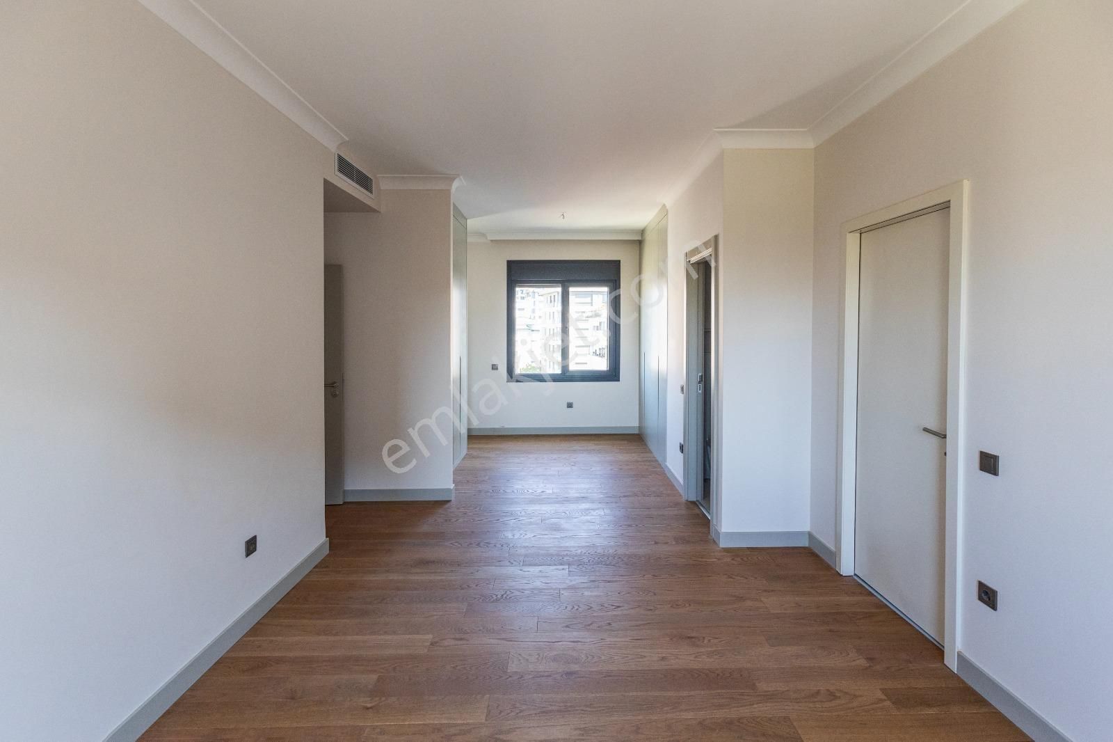 Fenerbahçe'de Deniz Ve Yat Limanı Man. 380m2 Katta Tek Sıfır - Görsel 27