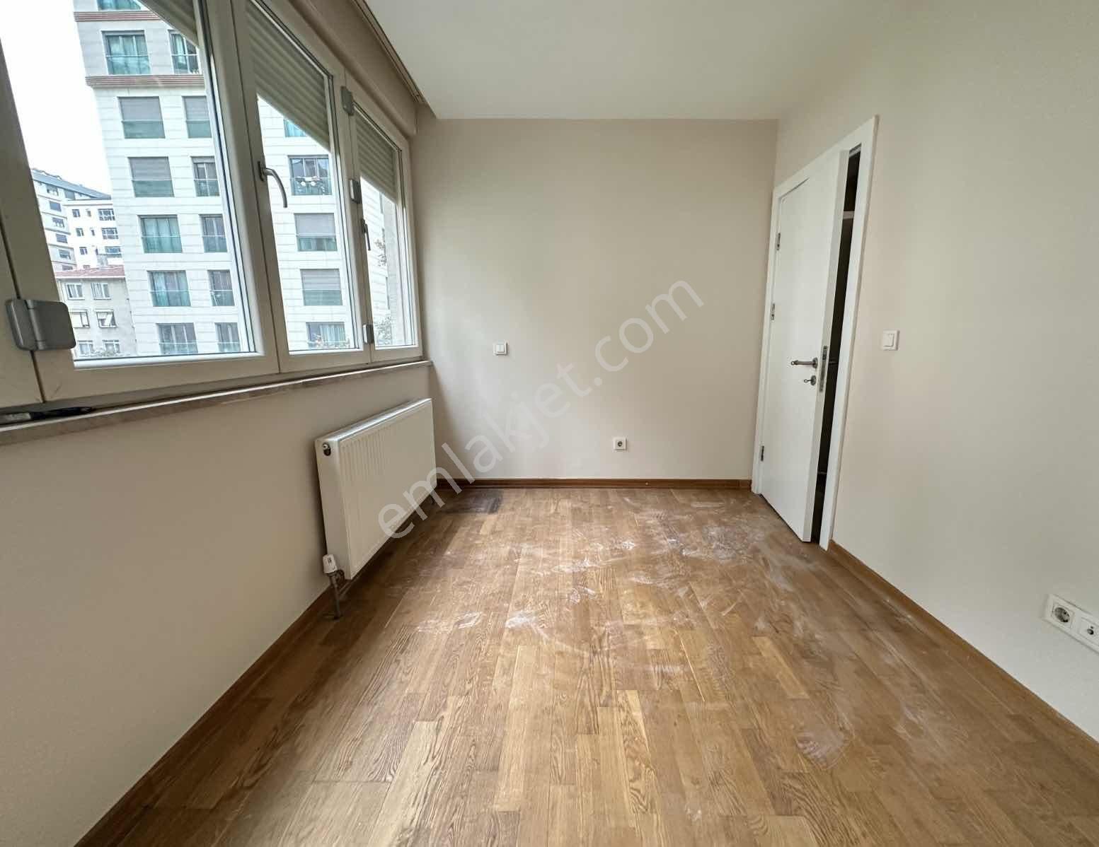 Erenköy'de Bağdat Caddesine Yakın 145 M2 Ebeveynli Geniş 3+1 Lüx - Görsel 25