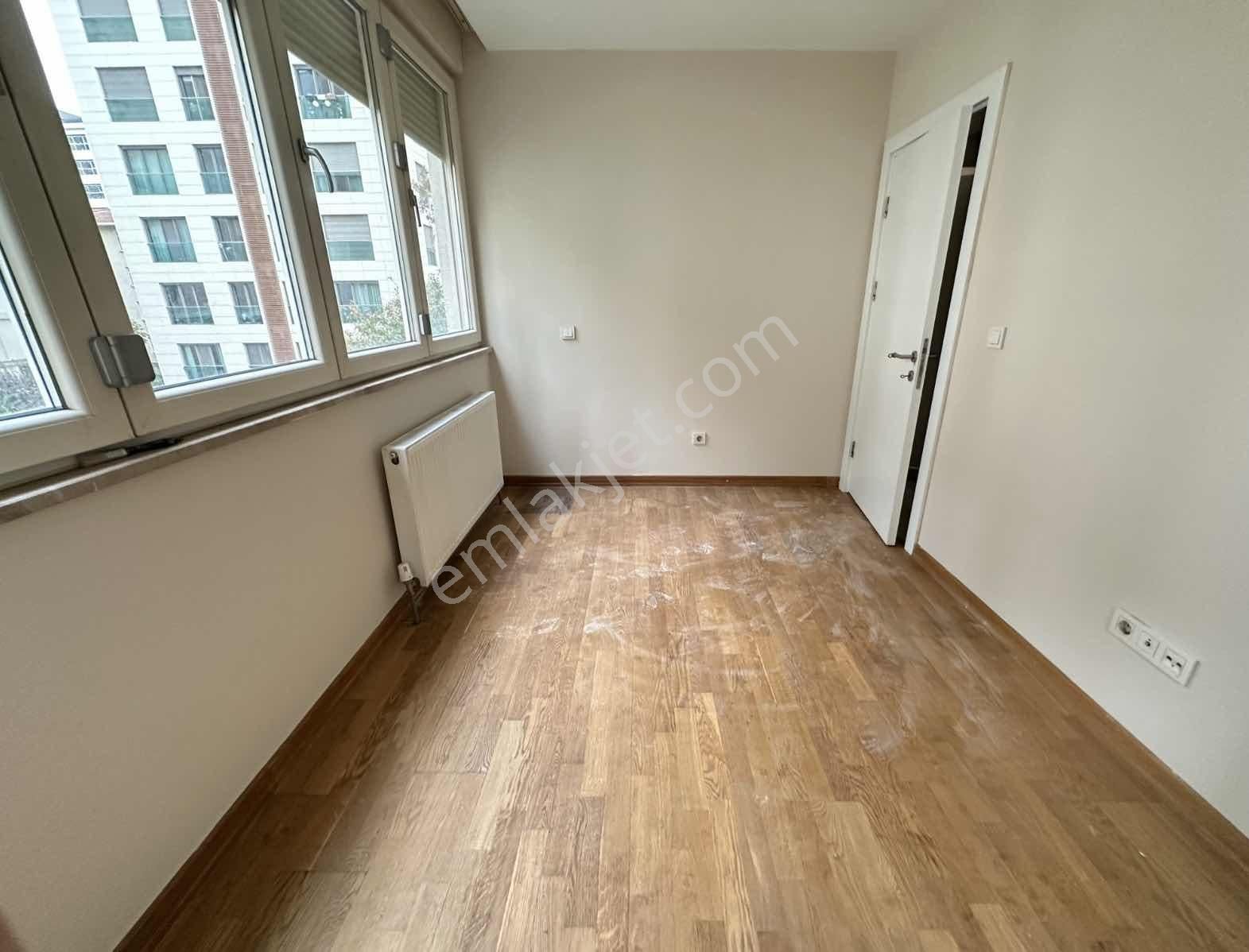 Erenköy'de Bağdat Caddesine Yakın 145 M2 Ebeveynli Geniş 3+1 Lüx - Görsel 12