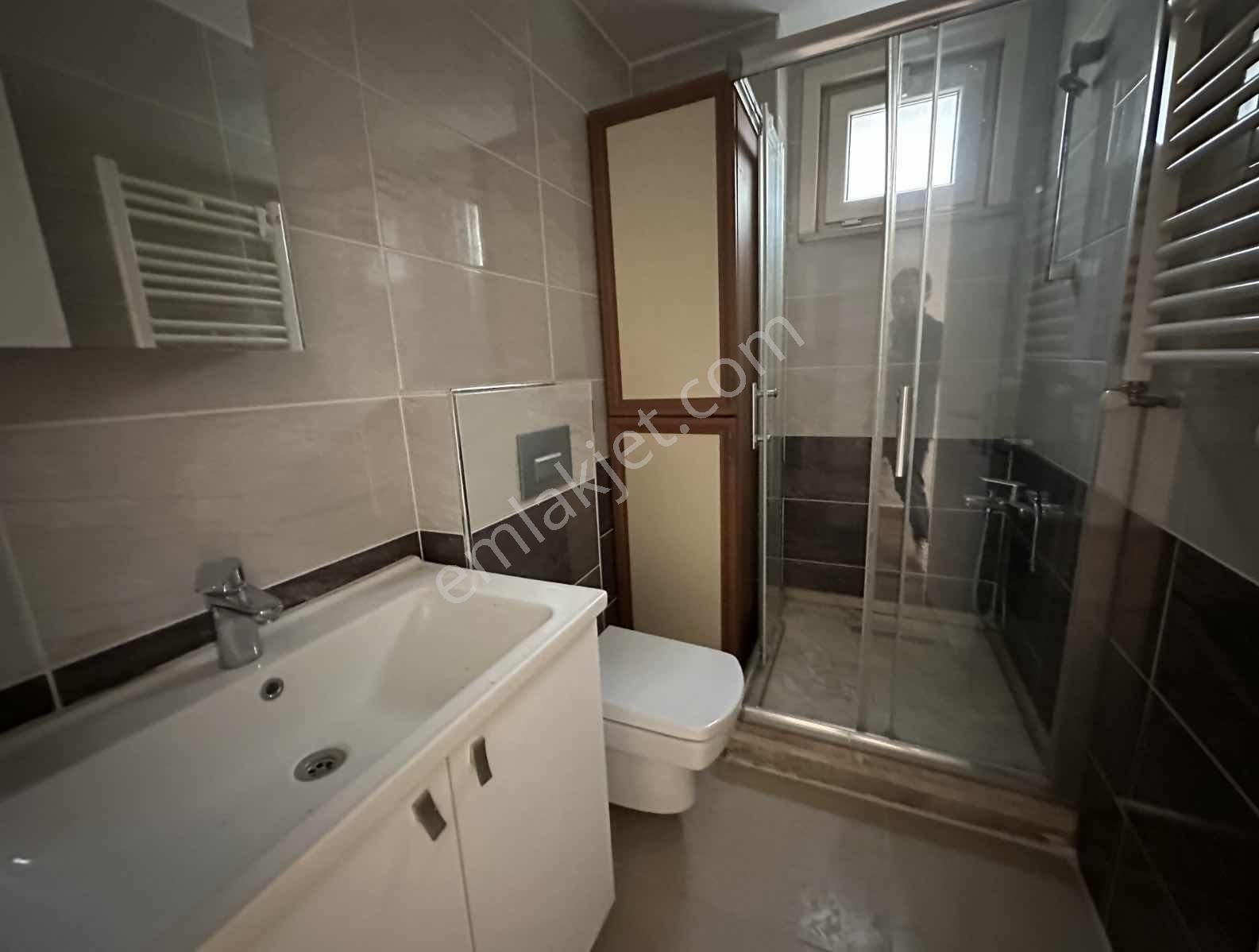 Erenköy'de Bağdat Caddesine Yakın 145 M2 Ebeveynli Geniş 3+1 Lüx - Görsel 15