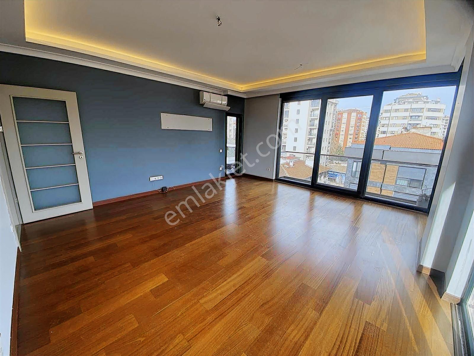 Suadiye'de Bağdat'a 2 Adım 140 M2 Ebeveynli Balkonlu Lüx 3+1 - Görsel 6