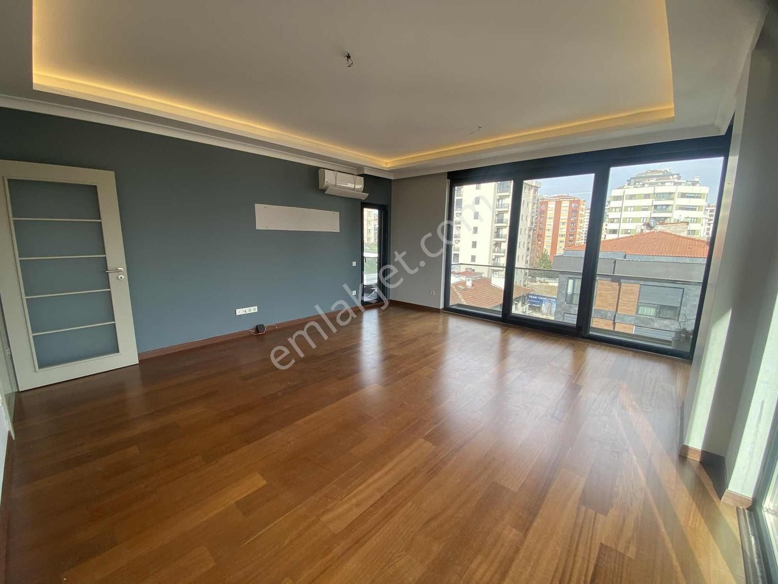 Suadiye'de Bağdat'a 2 Adım 140 M2 Ebeveynli Balkonlu Lüx 3+1 - Görsel 21