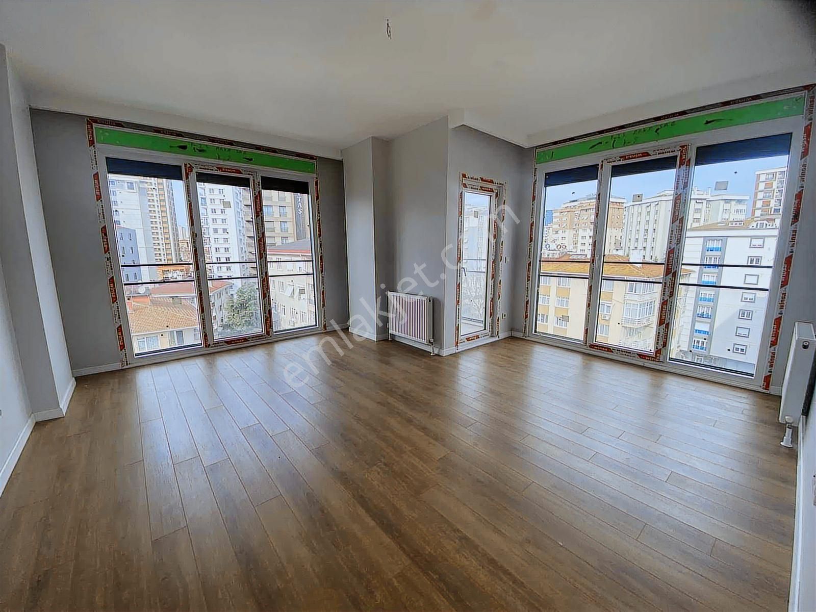 Bostancıda Marmaraya Yakın 120 M2 Sıfır Binada Balkonlu Lüx 3+1 - Görsel 7