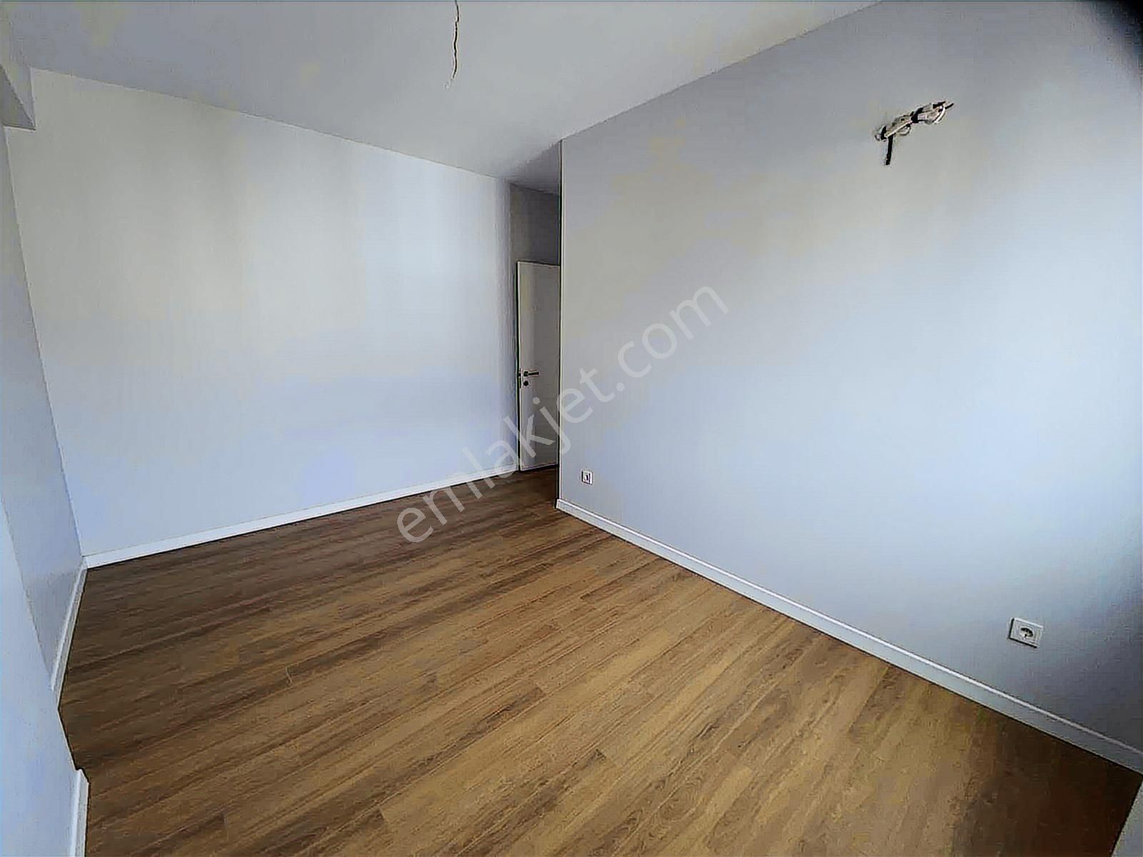 Bostancıda Marmaraya Yakın 120 M2 Sıfır Binada Balkonlu Lüx 3+1 - Görsel 2