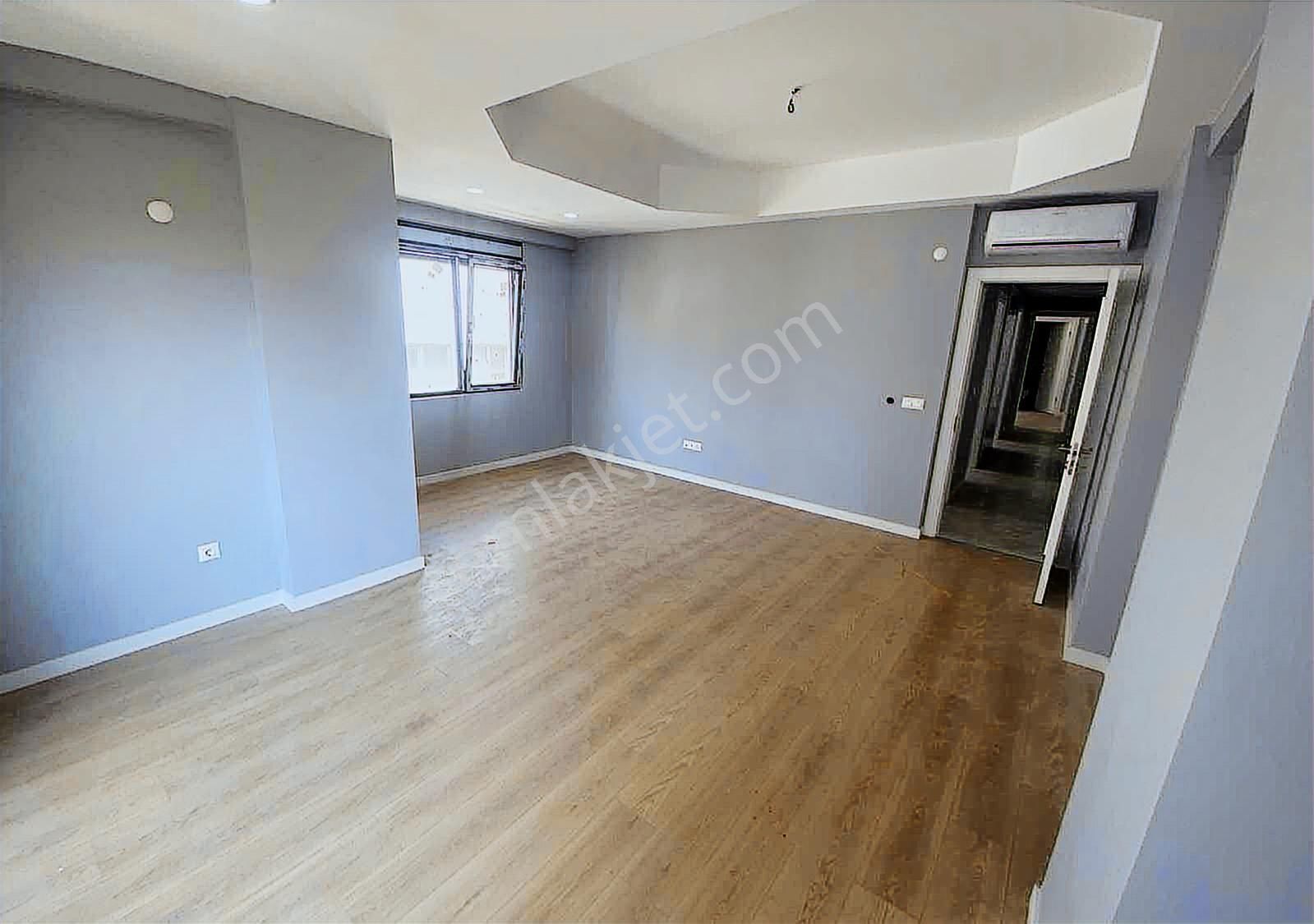 Göztepede Bağdata Yakın Yeni Bina 130 M2 Ebeveynli Balkonlu 3+1 - Görsel 8