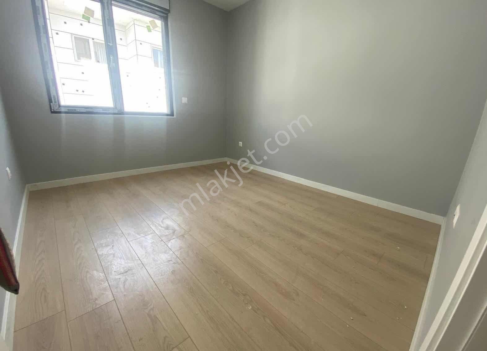 Göztepede Bağdata Yakın Yeni Bina 130 M2 Ebeveynli Balkonlu 3+1 - Görsel 25