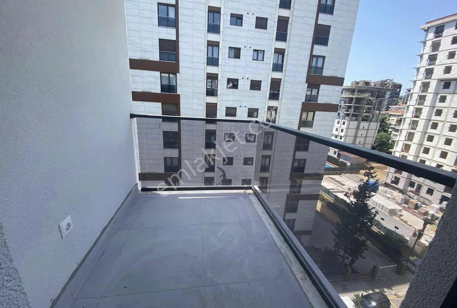 Göztepede Bağdata Yakın Yeni Bina 130 M2 Ebeveynli Balkonlu 3+1 - Görsel 28