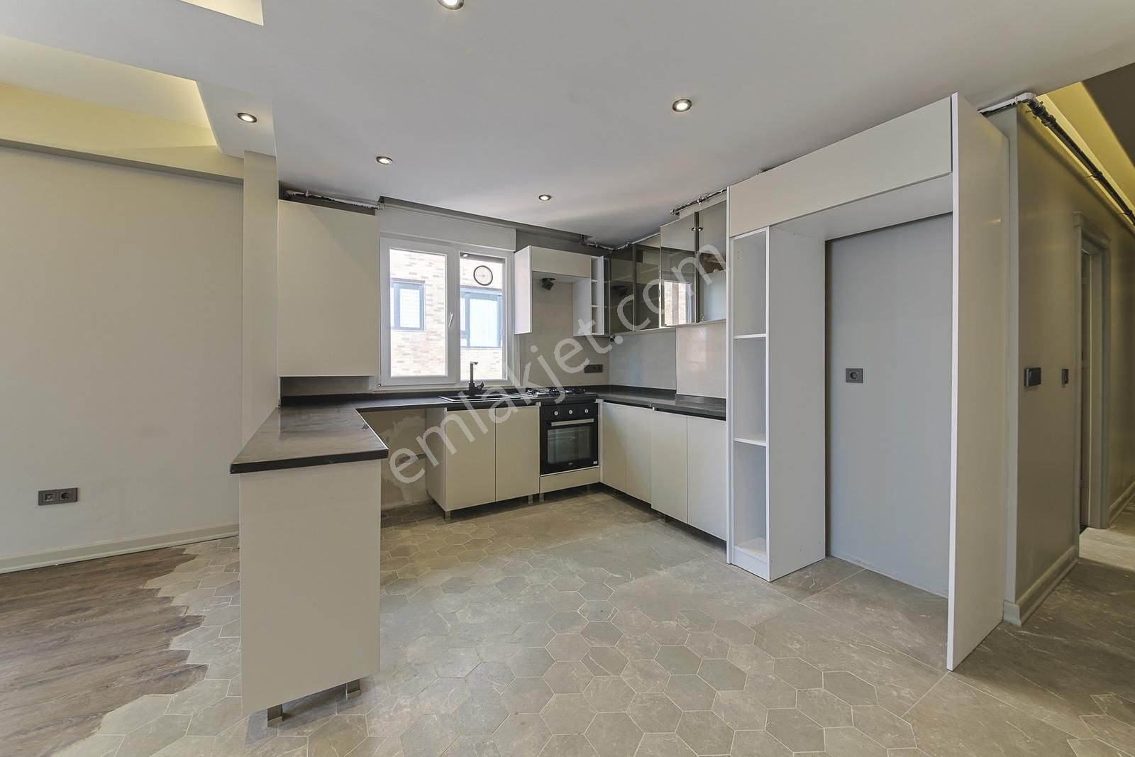 Aktüel'den Bostancı'da Deniz Görür 3+1 Lüx Sıfır - Görsel 35