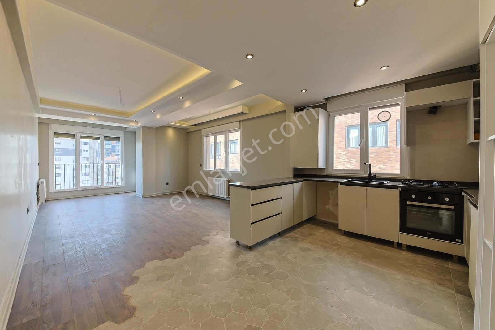 Aktüel'den Bostancı'da Deniz Görür 3+1 Lüx Sıfır - Görsel 33